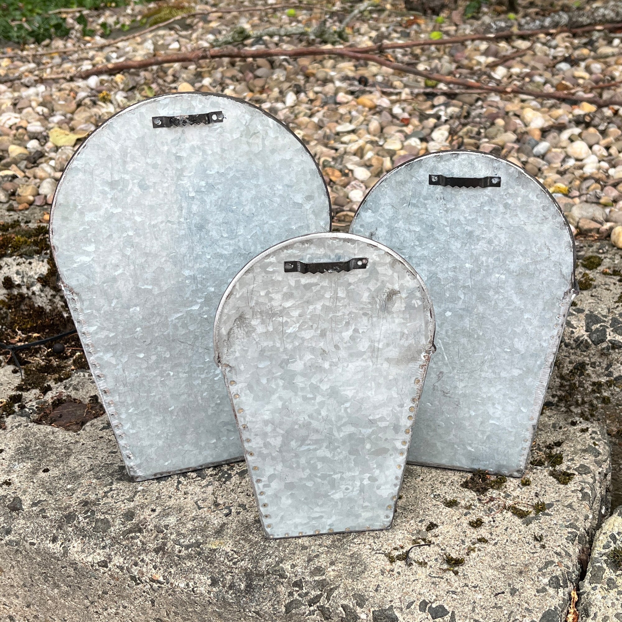 Set of 3 Small Wall Mounted Garden Planters – Metal