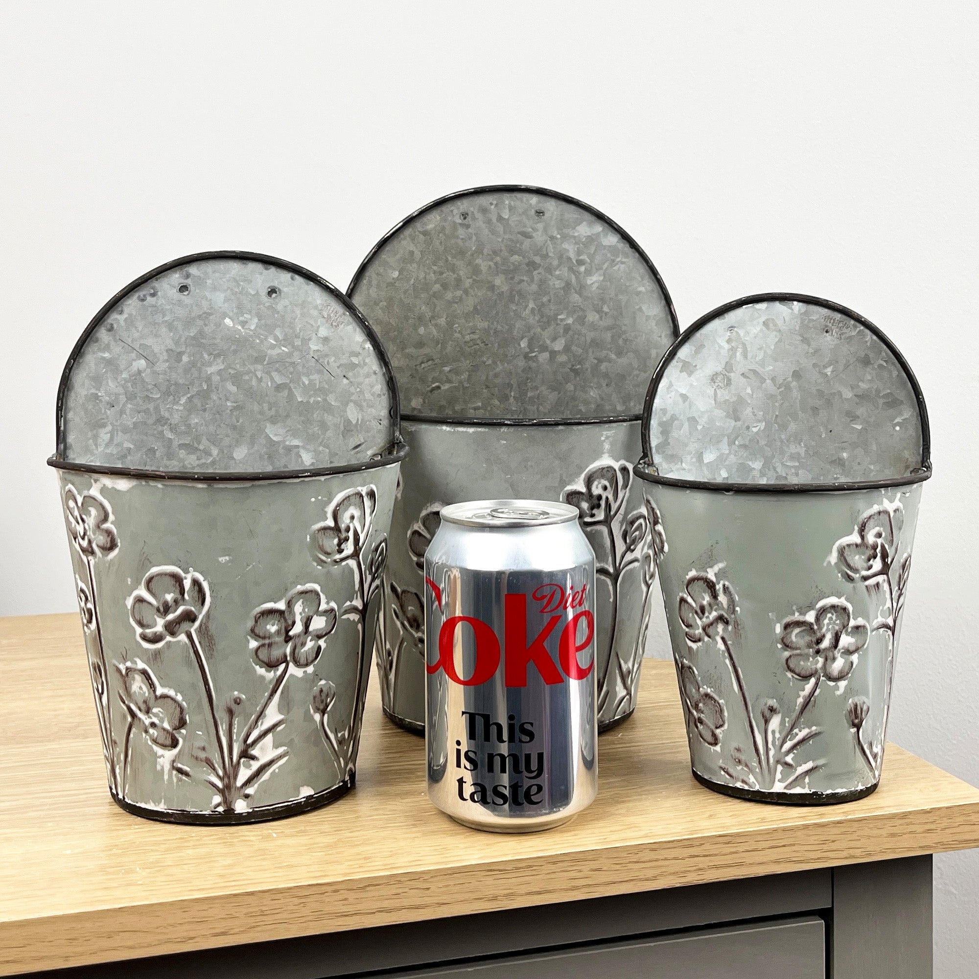 Set of 3 Small Wall Mounted Garden Planters – Metal