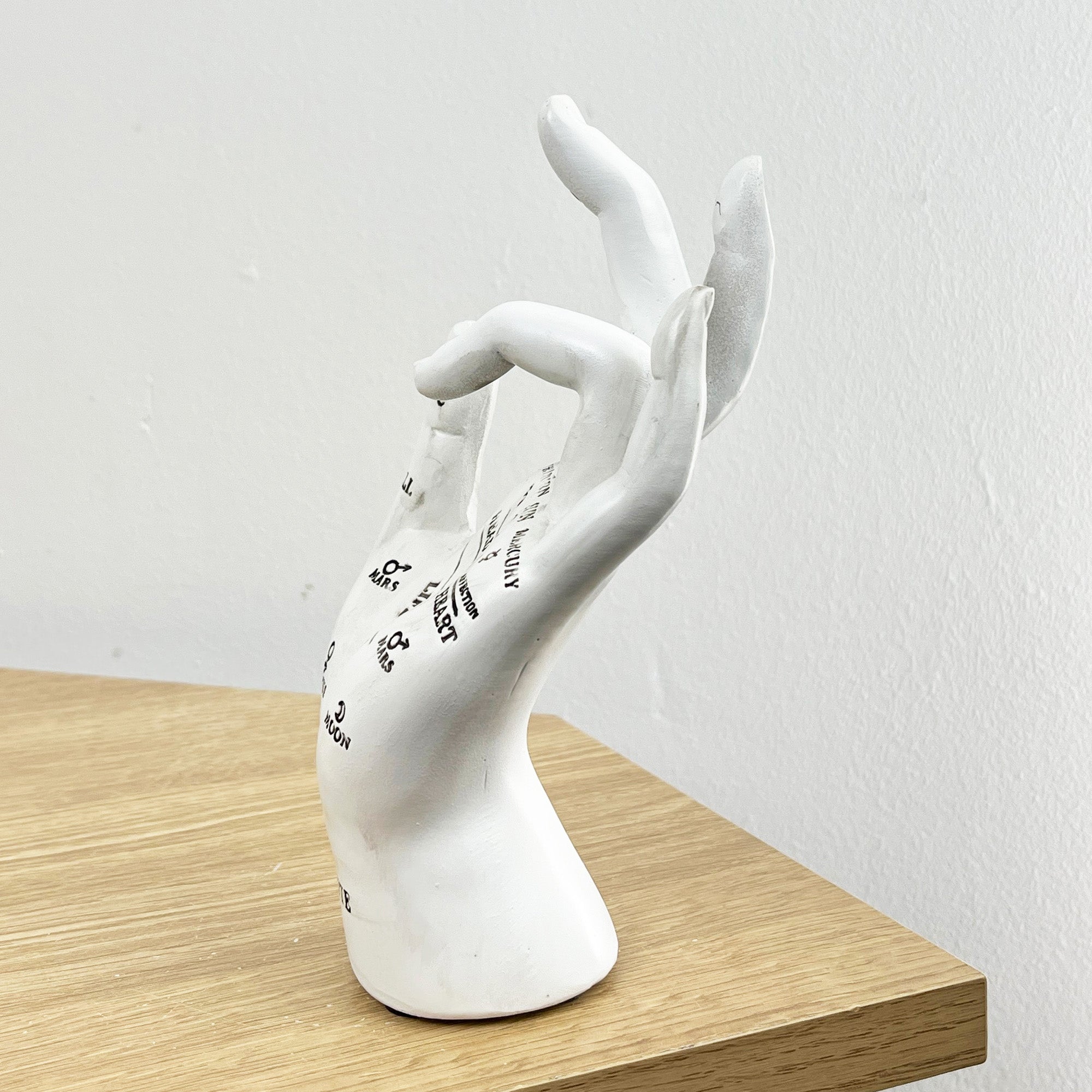 18cm White Palmistry / Rascette Hand Ornament / Statue - Resin