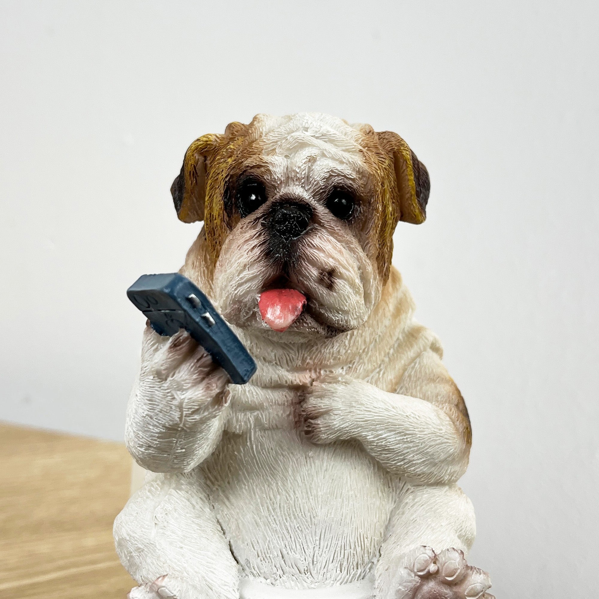 15cm Funny British Bulldog on Toilet with Phone Ornament / Figurine - Resin