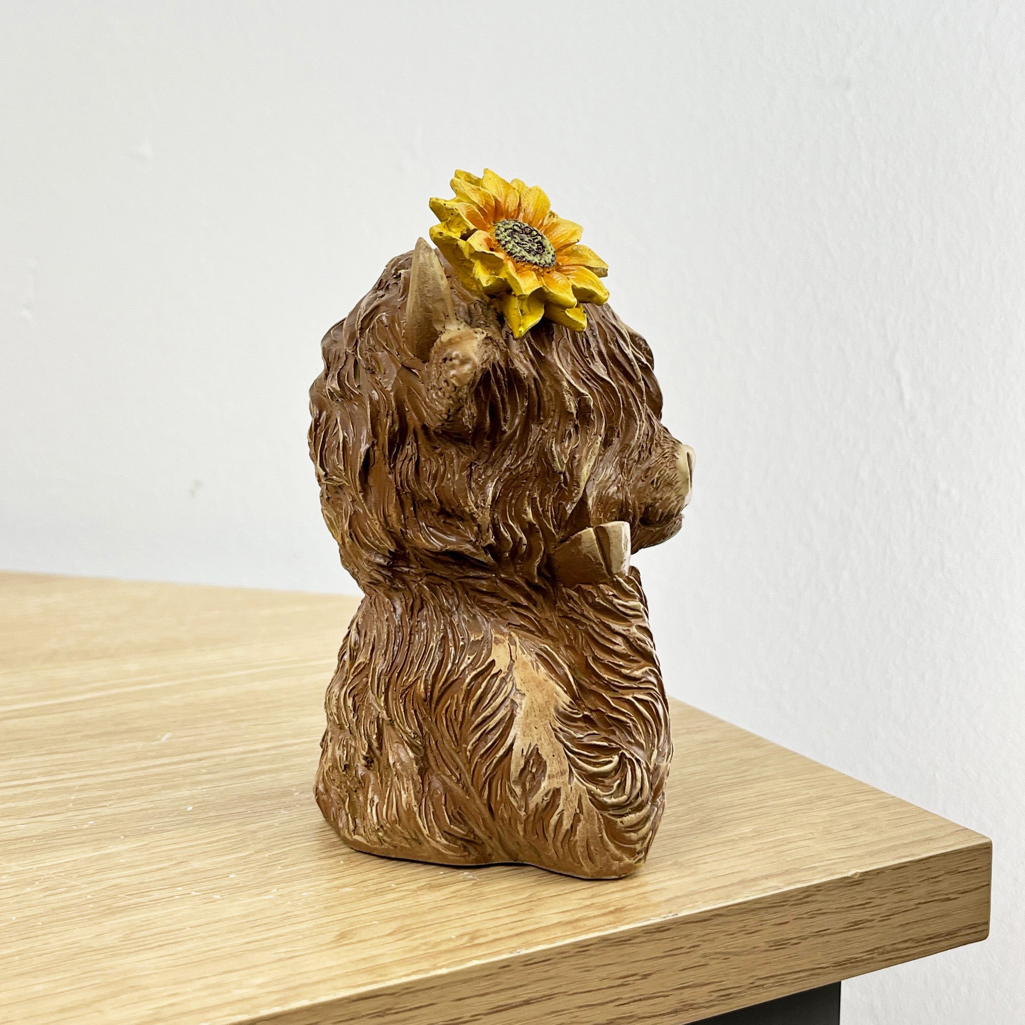 11cm Daisy The Highland Cow Bust Ornament / Figurine – Resin