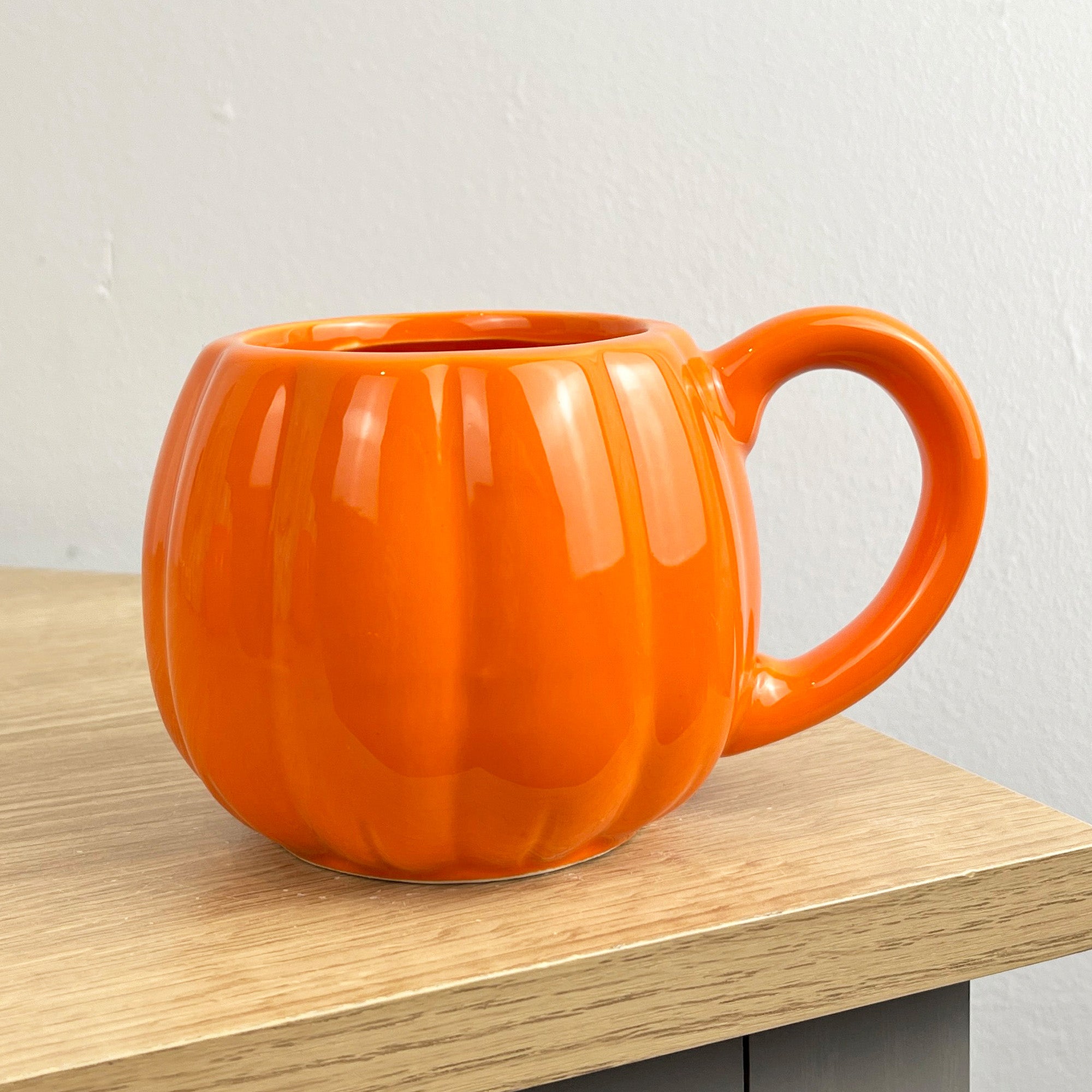 2 x Novelty Pumpkin Shaped Orange Mugs - Ceramic