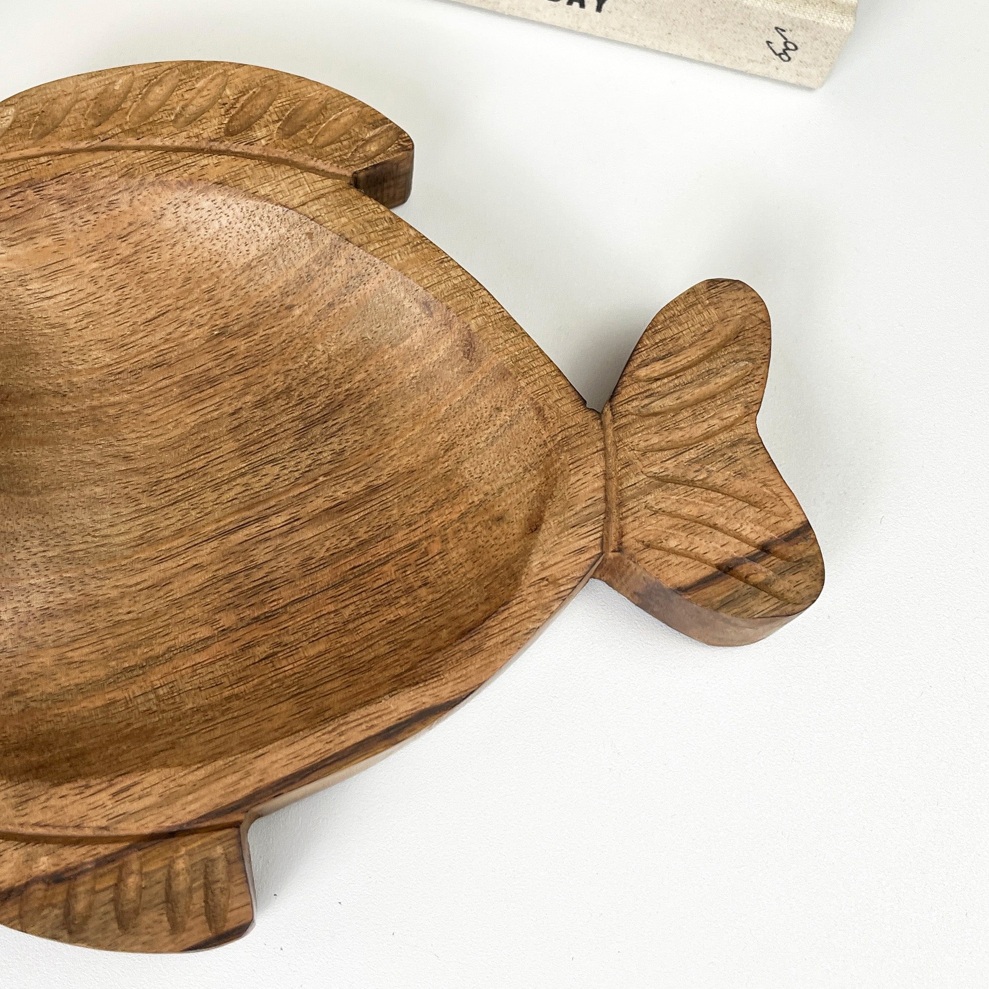 25.5cm Wooden Fish Shaped Trinket Dish - Mango Wood