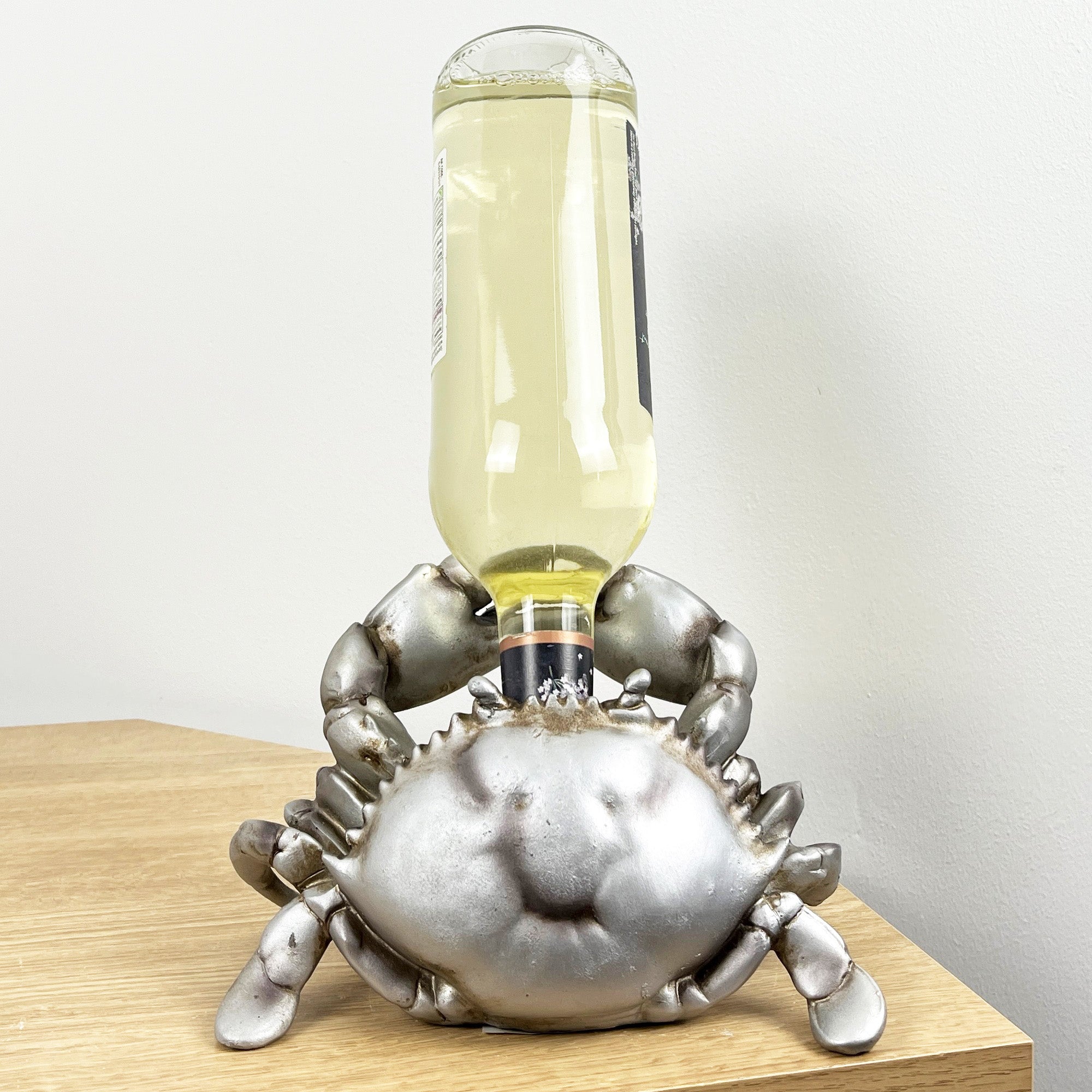 Silver Crab Single Wine Bottle Holder for Table – Resin