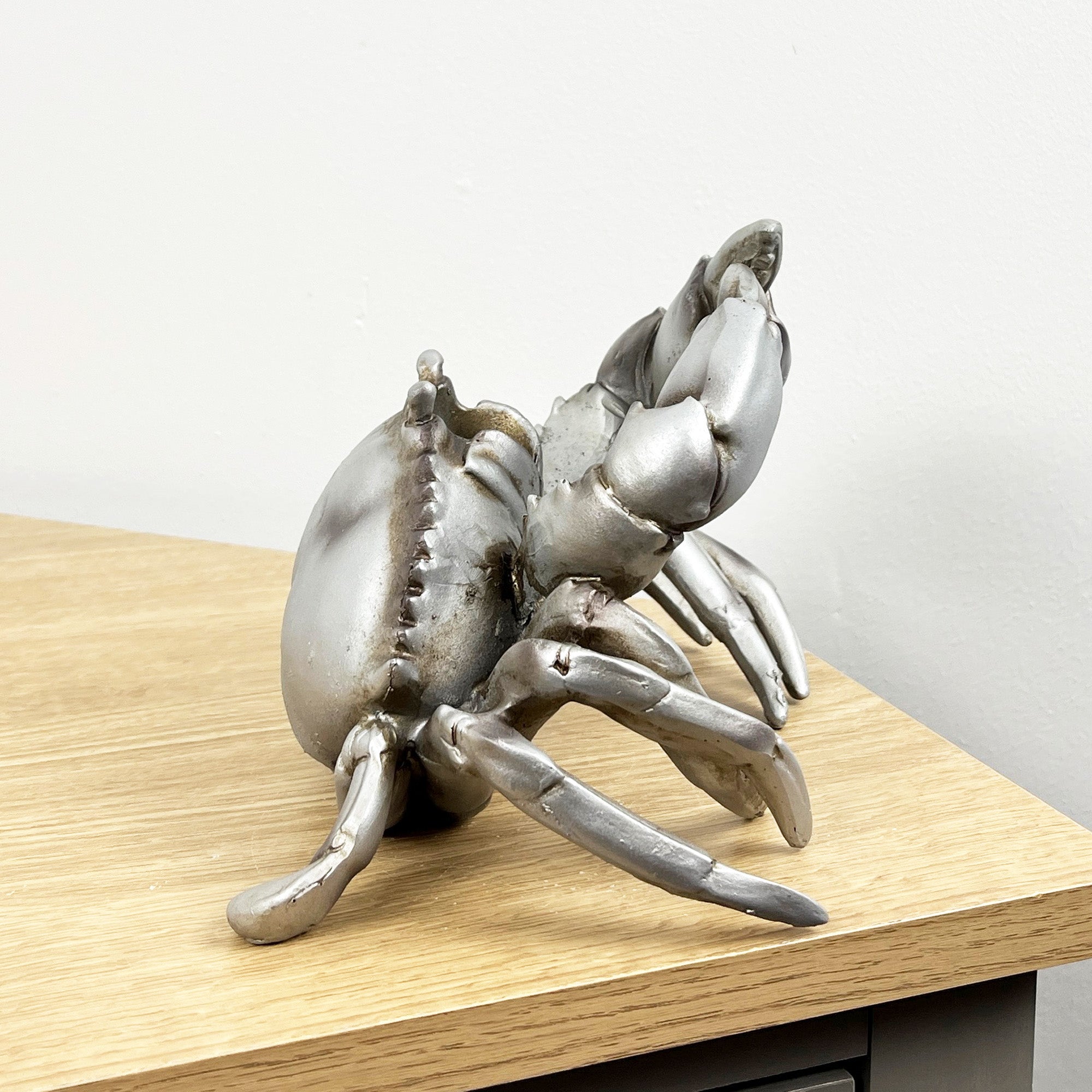 Silver Crab Single Wine Bottle Holder for Table – Resin
