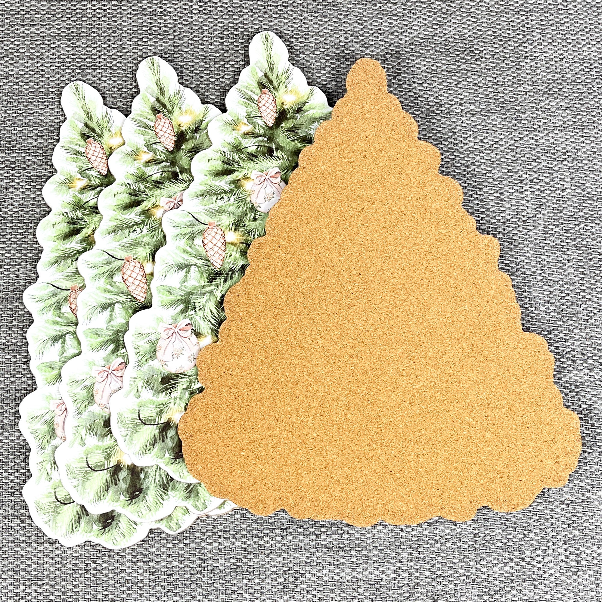 Set of 4 Christmas Tree Placemats – Cork