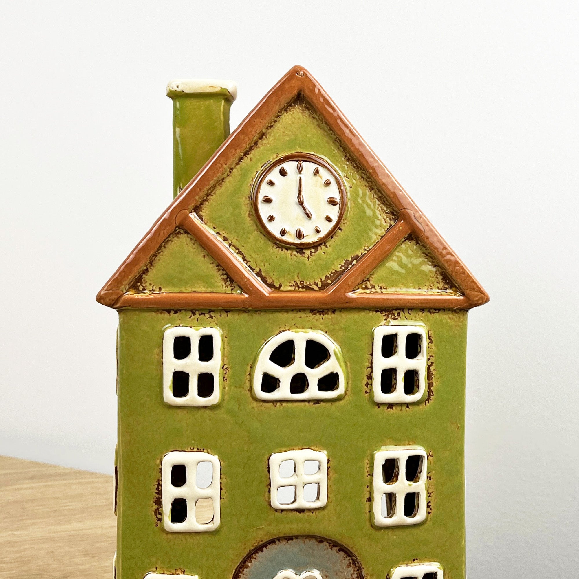 26cm Large Green House Tealight Holder – Ceramic