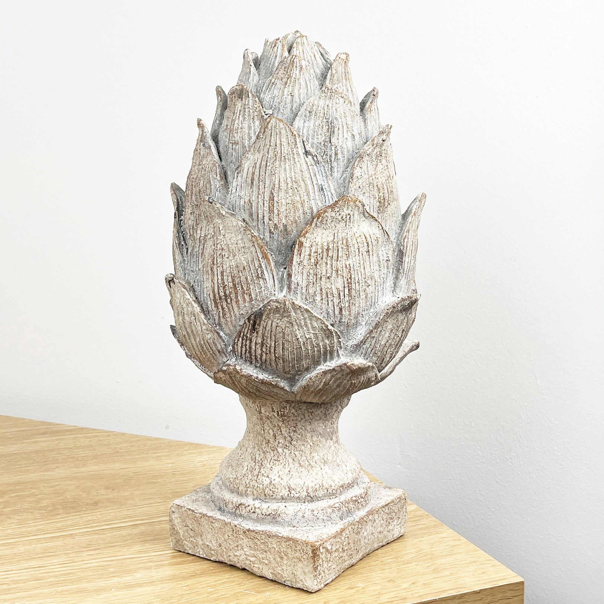 30.5cm Rustic Artichoke Ornament – Resin