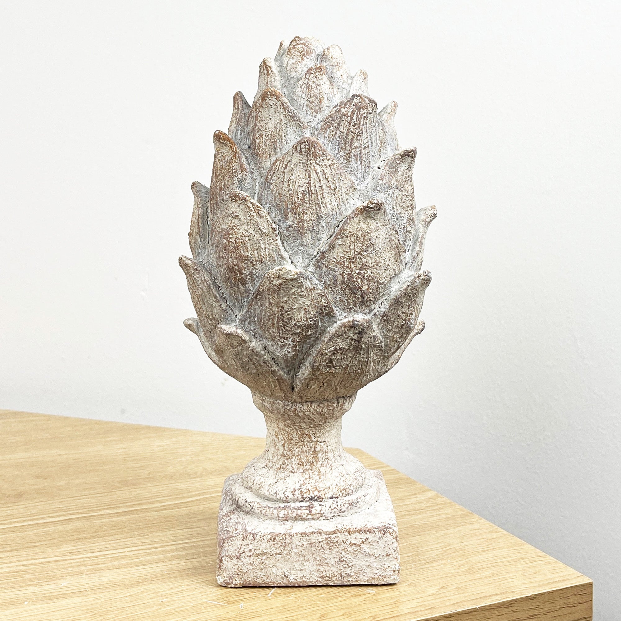 22cm Rustic Artichoke Ornament – Resin