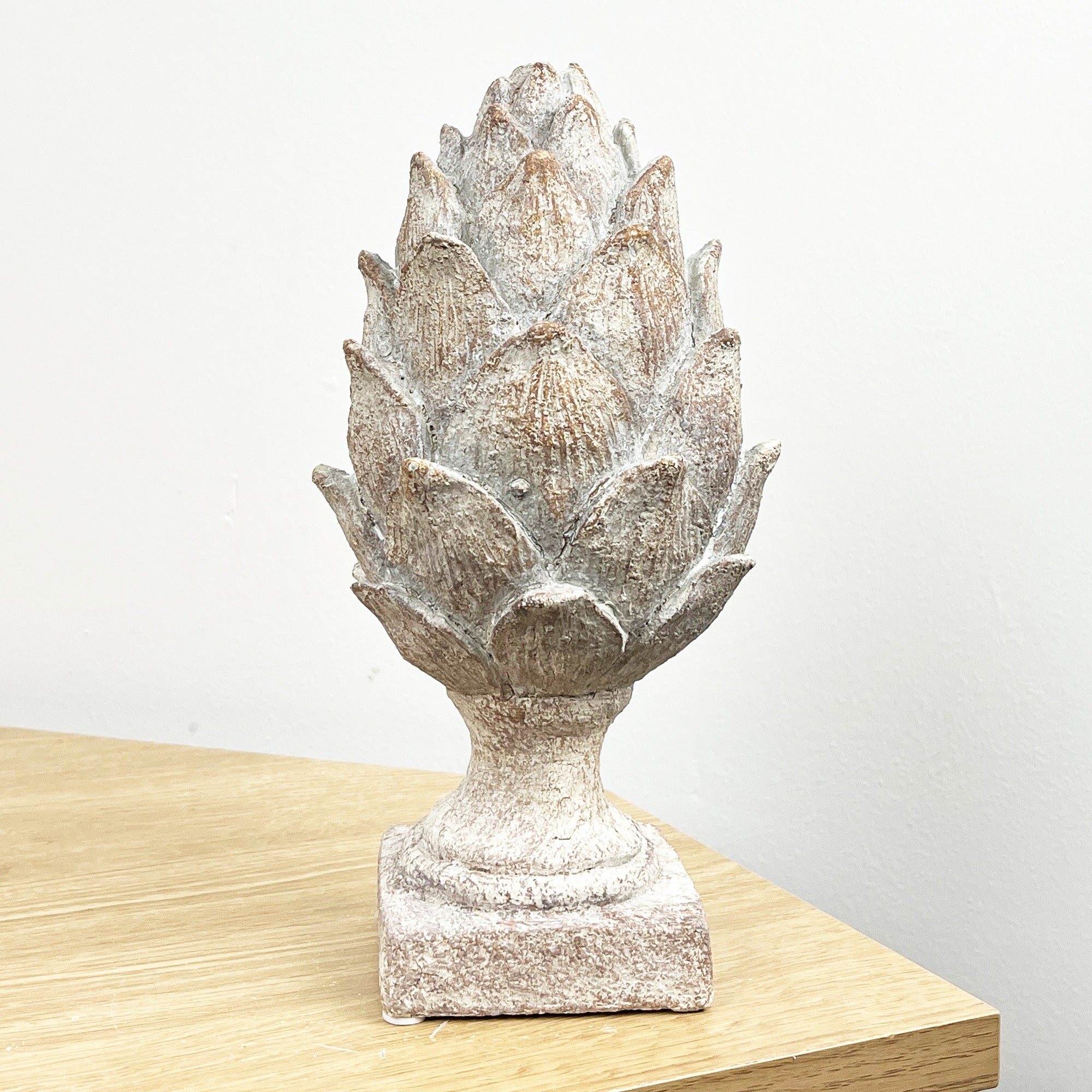 22cm Rustic Artichoke Ornament – Resin