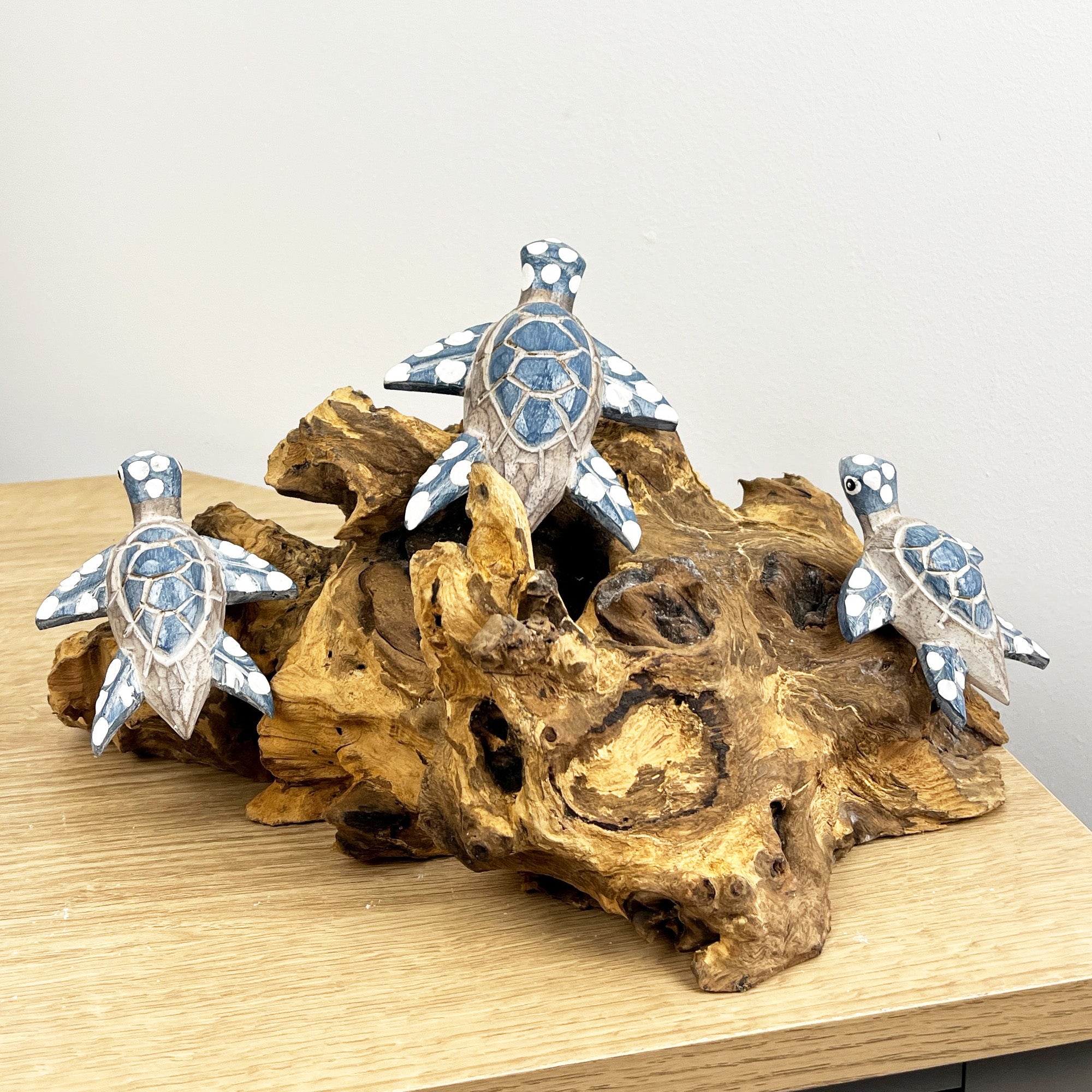 31cm Handmade Turtles on Coral Wooden Ornament / Sculpture