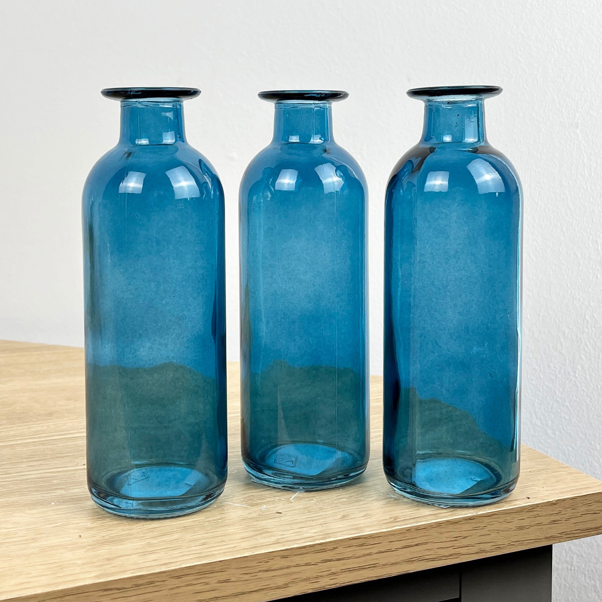 Set of 6 x 16cm Glass Bottle Bud Vases - Blue