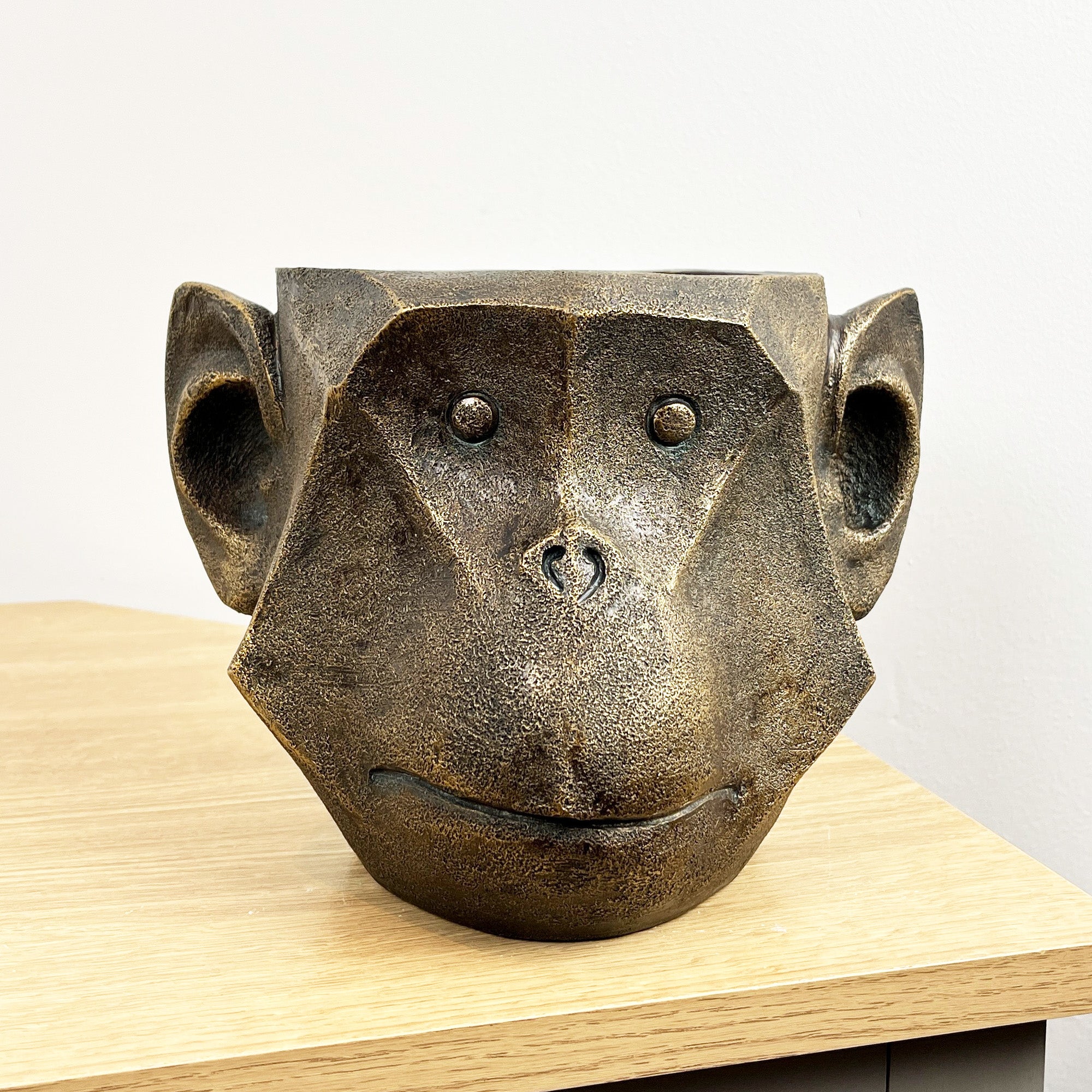 16cm Bronze Monkey Head Plant Pot Holder – Resin
