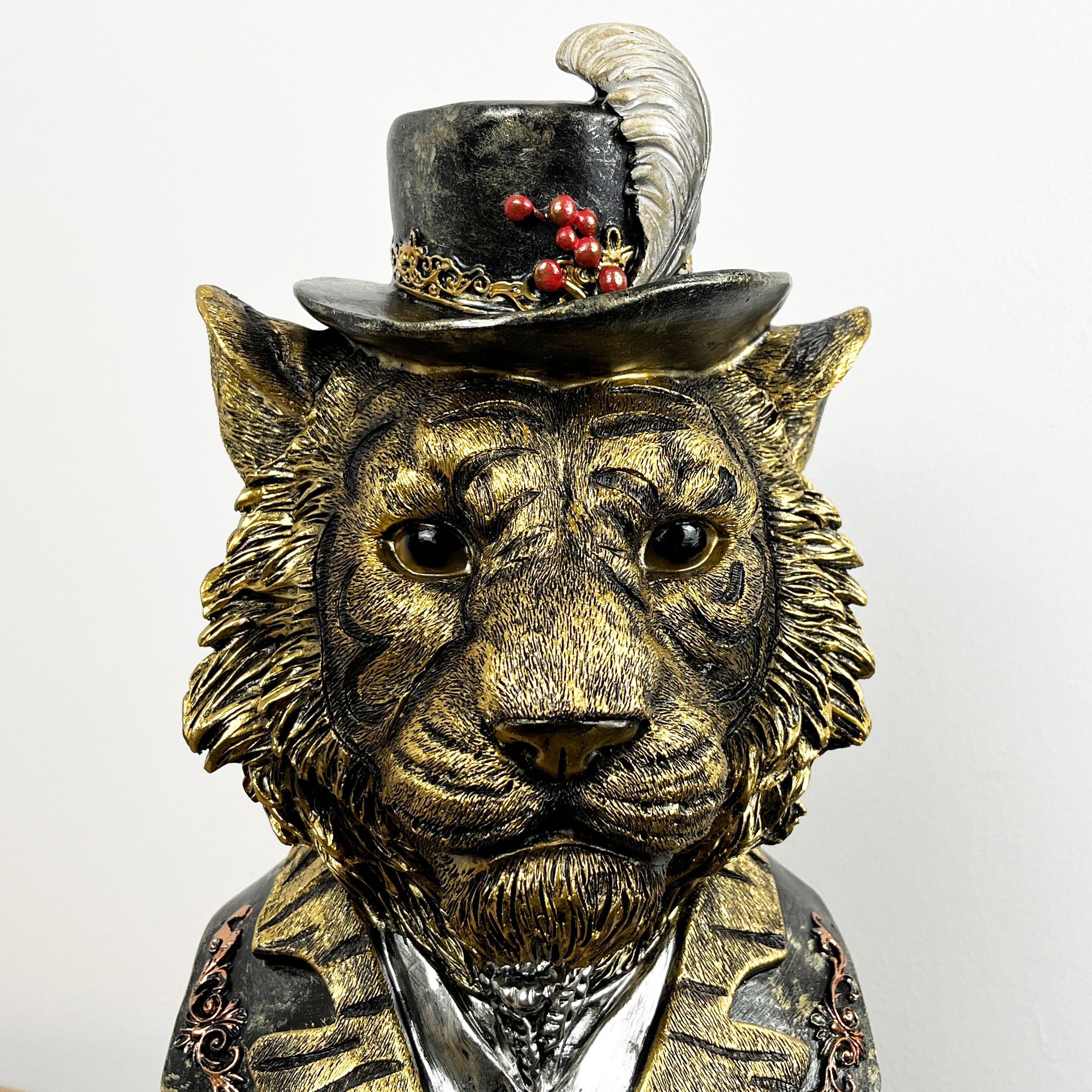 37cm Large Tiger Bust Ornament - Resin