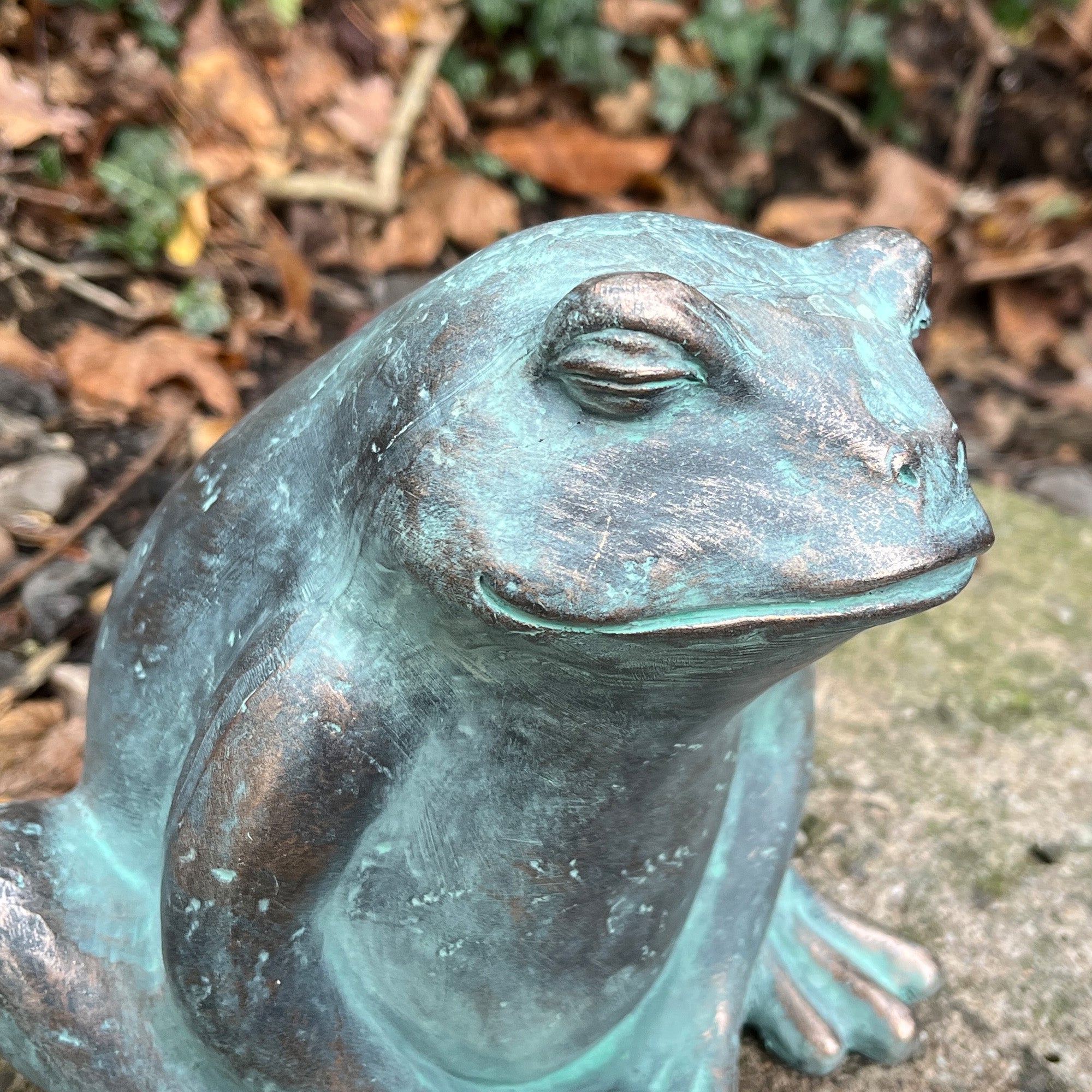17cm Resin Frog Ornament – Patina Style Finish