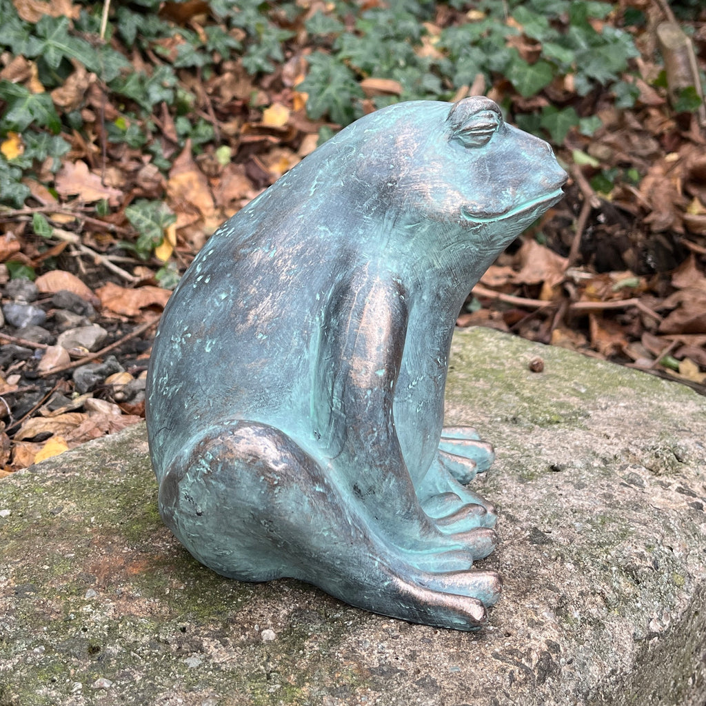 17cm Resin Frog Ornament – Patina Style Finish