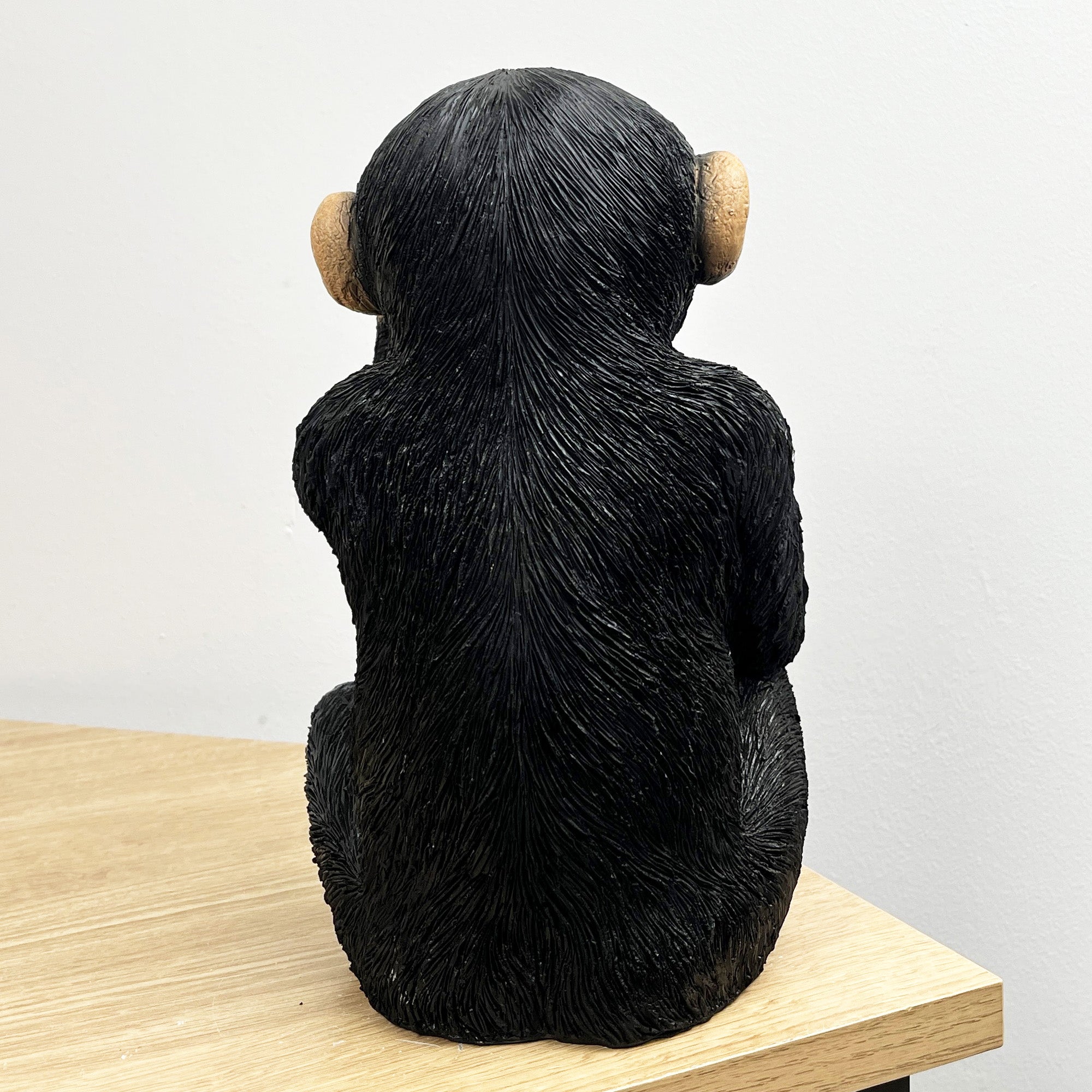 24cm Monkey with Middle Finger Holding a Pint of Beer Ornament – Resin