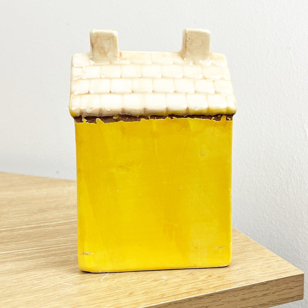 16cm Ceramic LED Cottage / House Ornament – Ceramic