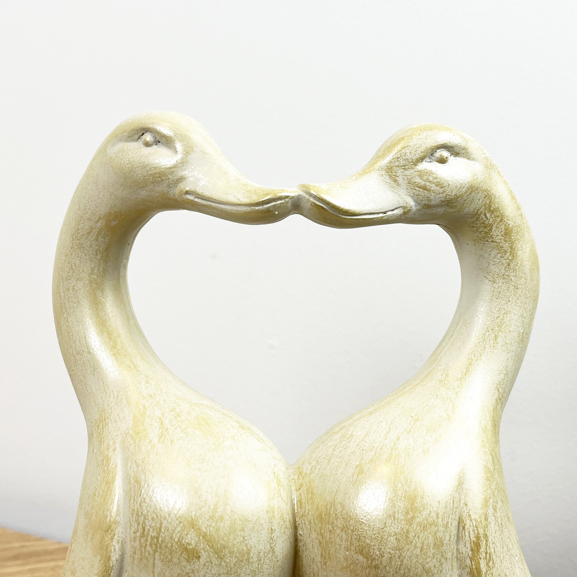 26cm Kissing Ducks Ornament - Resin