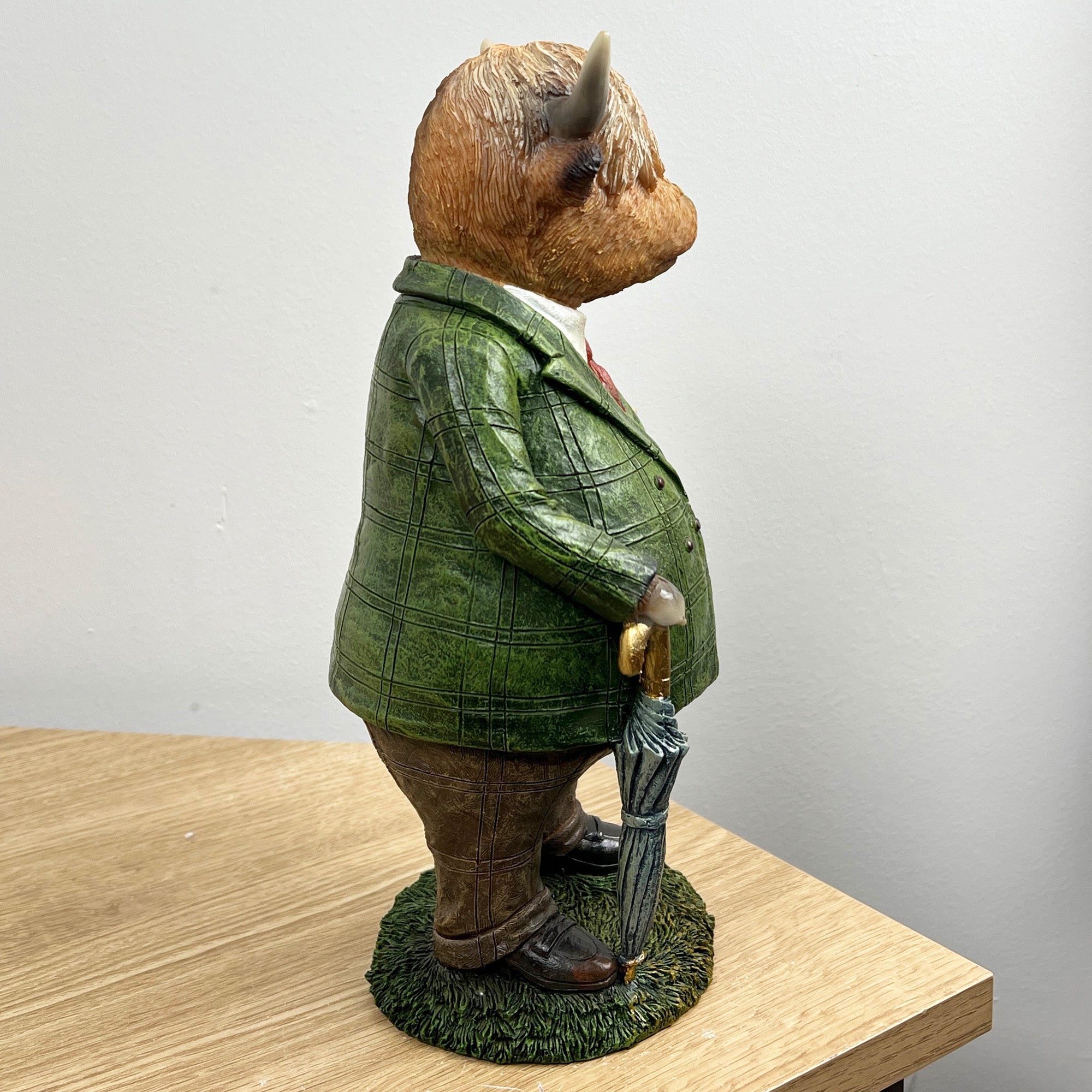 28cm Tall Country Gentlemen Highland Cow Ornament – Resin