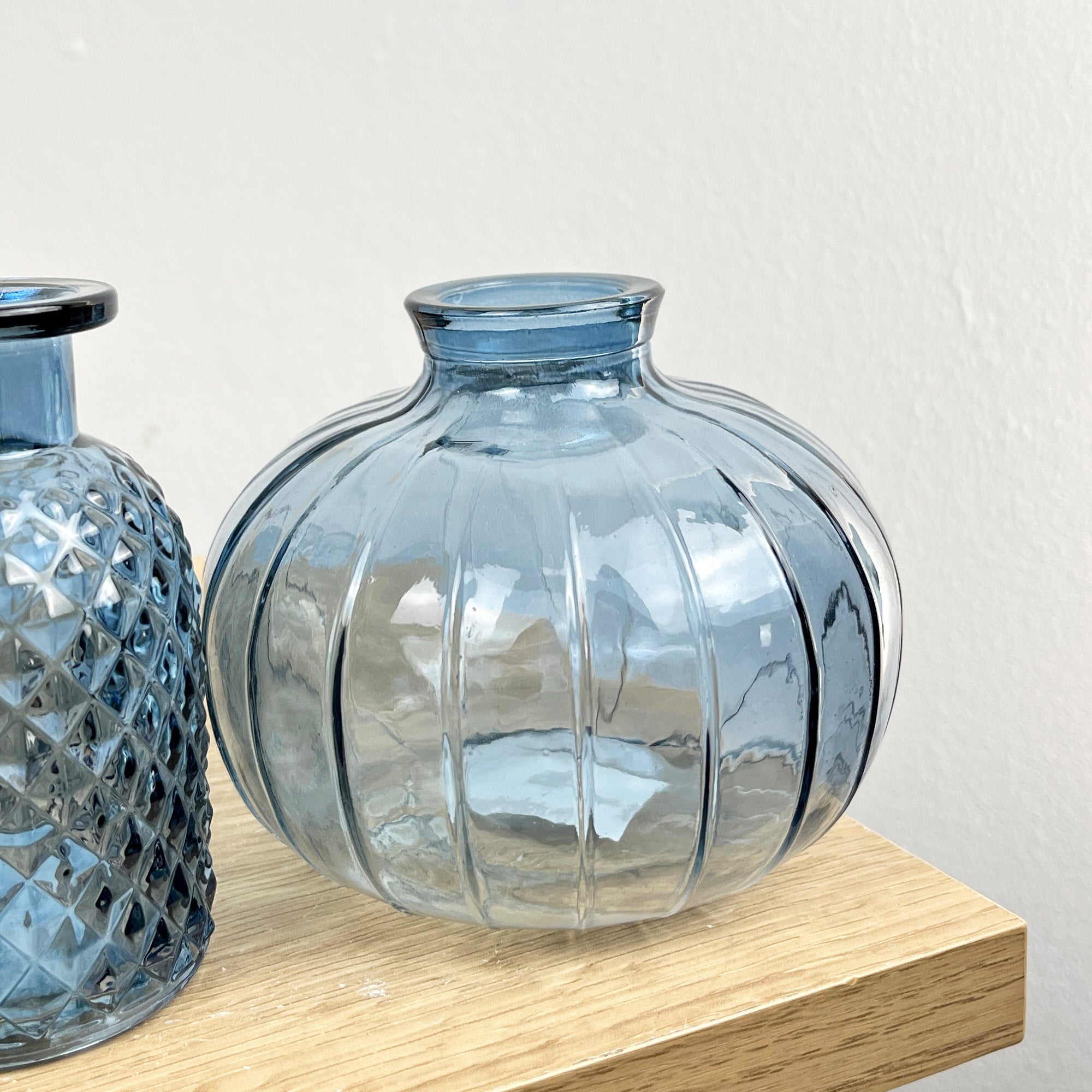 4 Piece Blue Glass Bud Vase Set - Fleur-De-Lis Mix