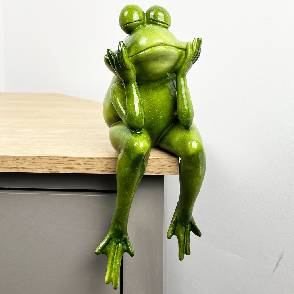 15.5cm Tall Edge Sitting Frog Ornament - Resin
