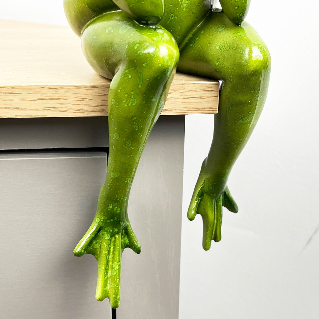 15.5cm Tall Edge Sitting Frog Ornament - Resin