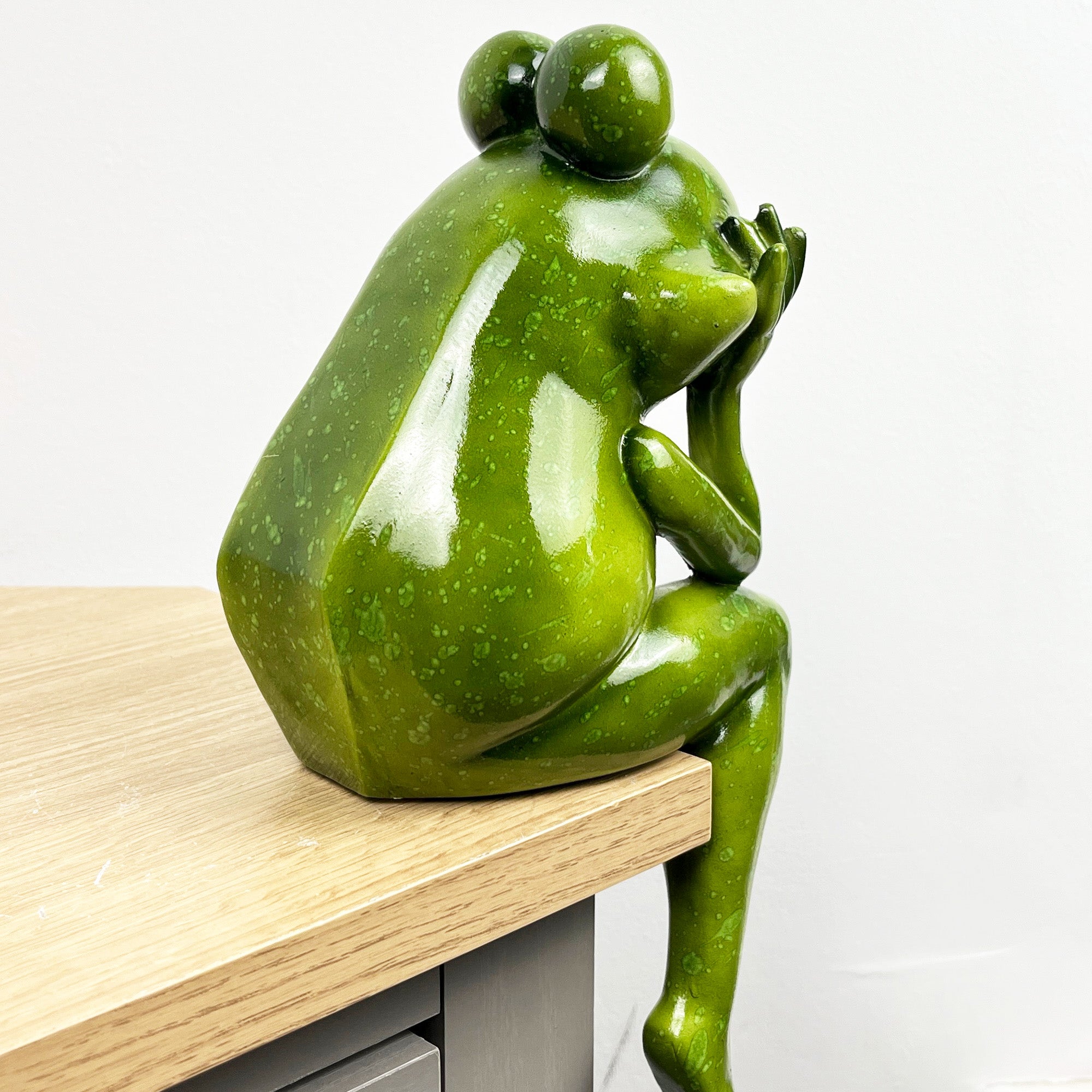 15.5cm Tall Edge Sitting Frog Ornament - Resin