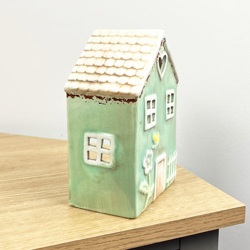 17cm Cute Green Heart Cottage Tea Light Holder – Ceramic