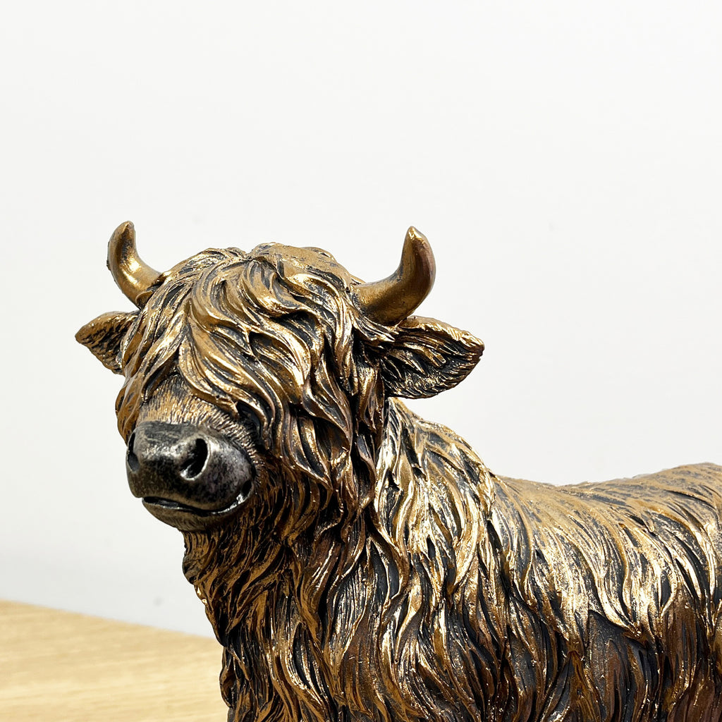 18.5cm Standing Highland Cow Ornament - Resin