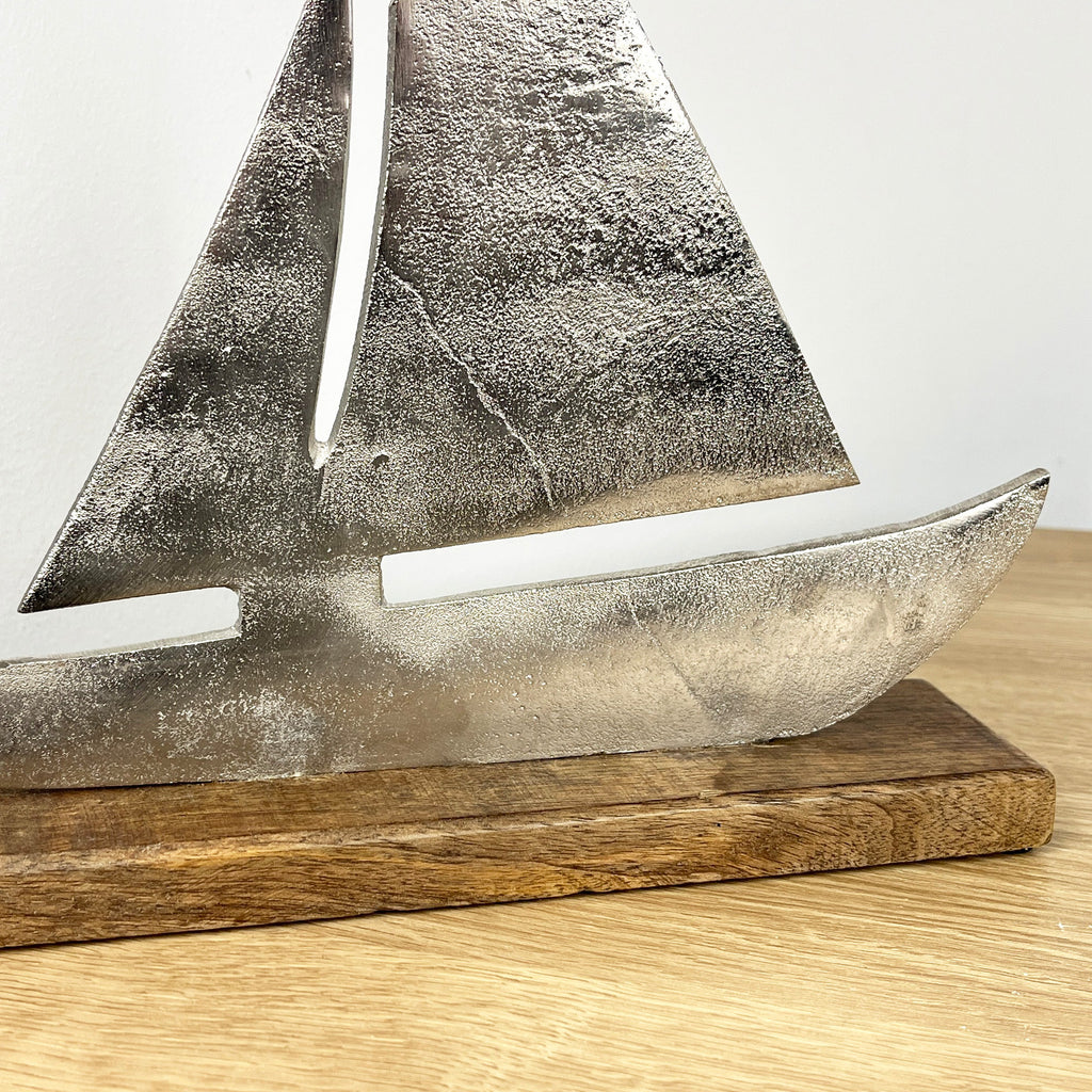 26cm Metal Boat on Wood Ornament