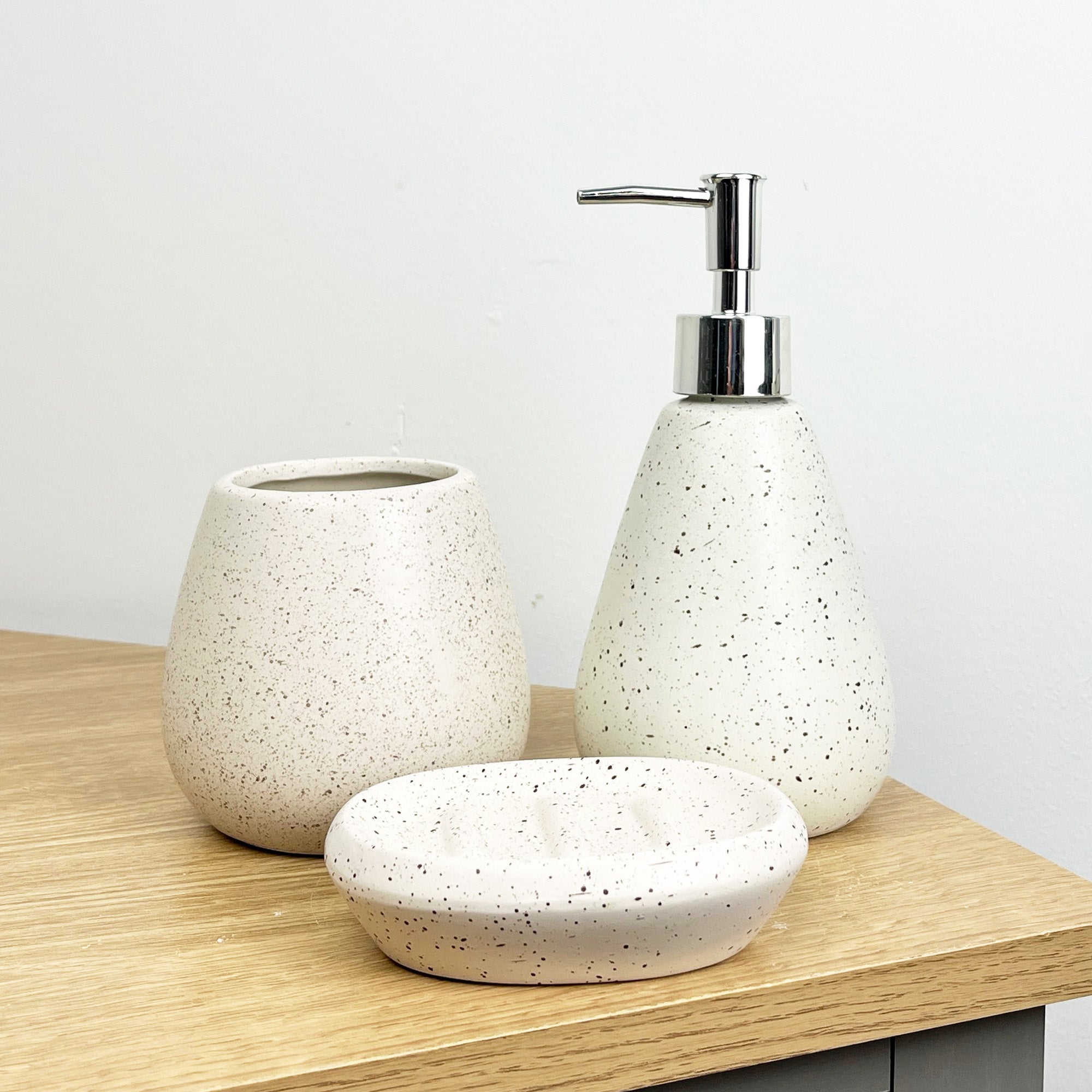 3 Piece Speckled Stone Effect Bathroom Accessories Set - Beige