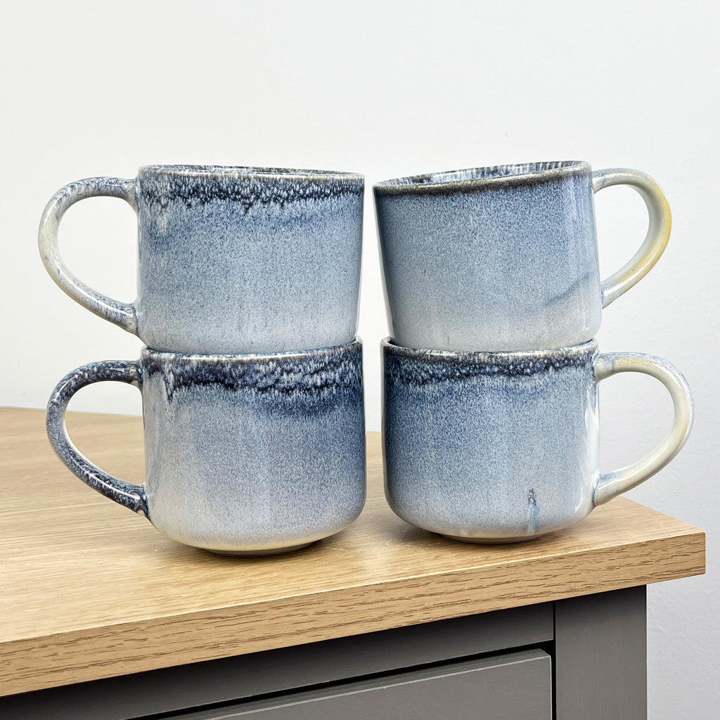 4 x 300ml Reactive Glaze Stoneware Mugs – Blue / Cream