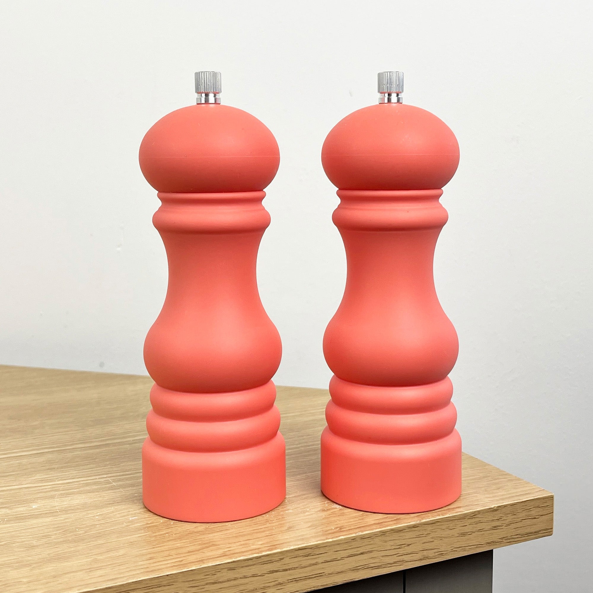 17.5cm Tall Salt and Pepper Grinder Mills - Peach