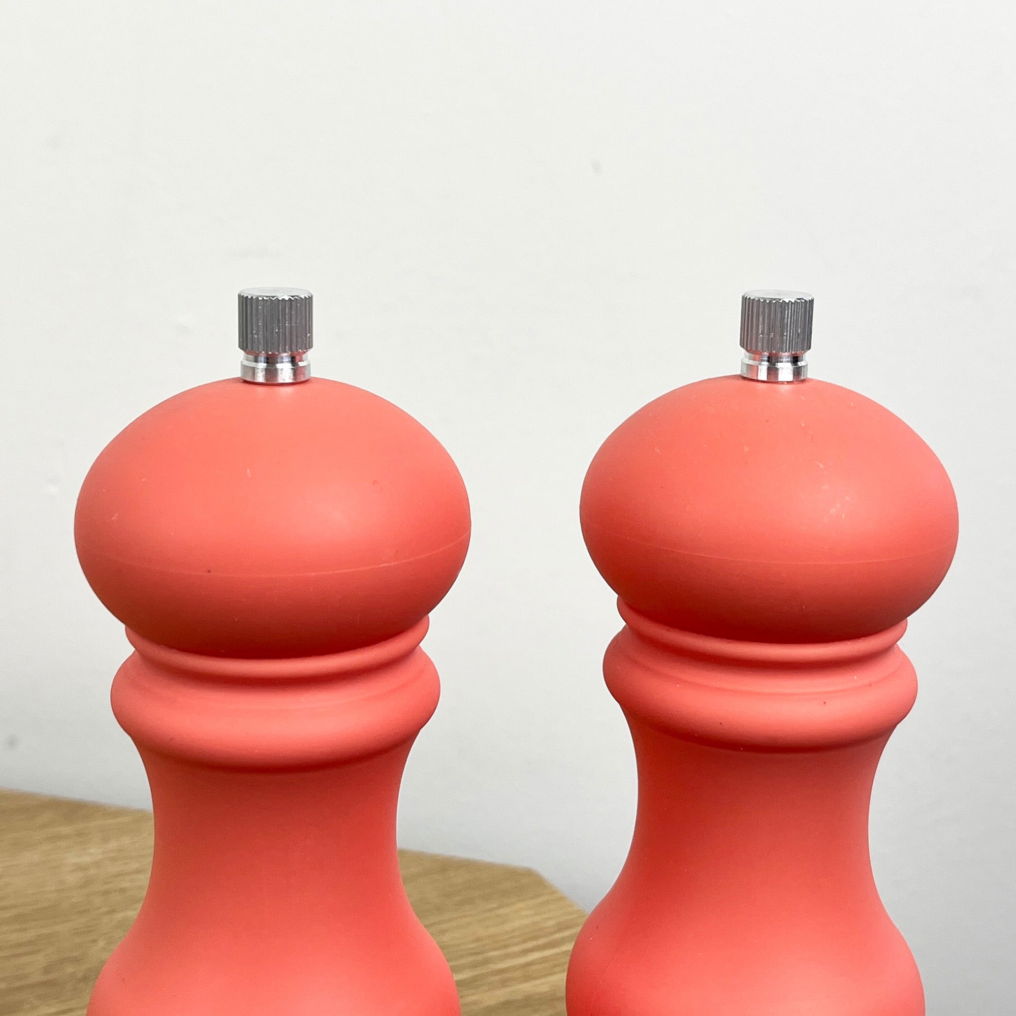17.5cm Tall Salt and Pepper Grinder Mills - Peach