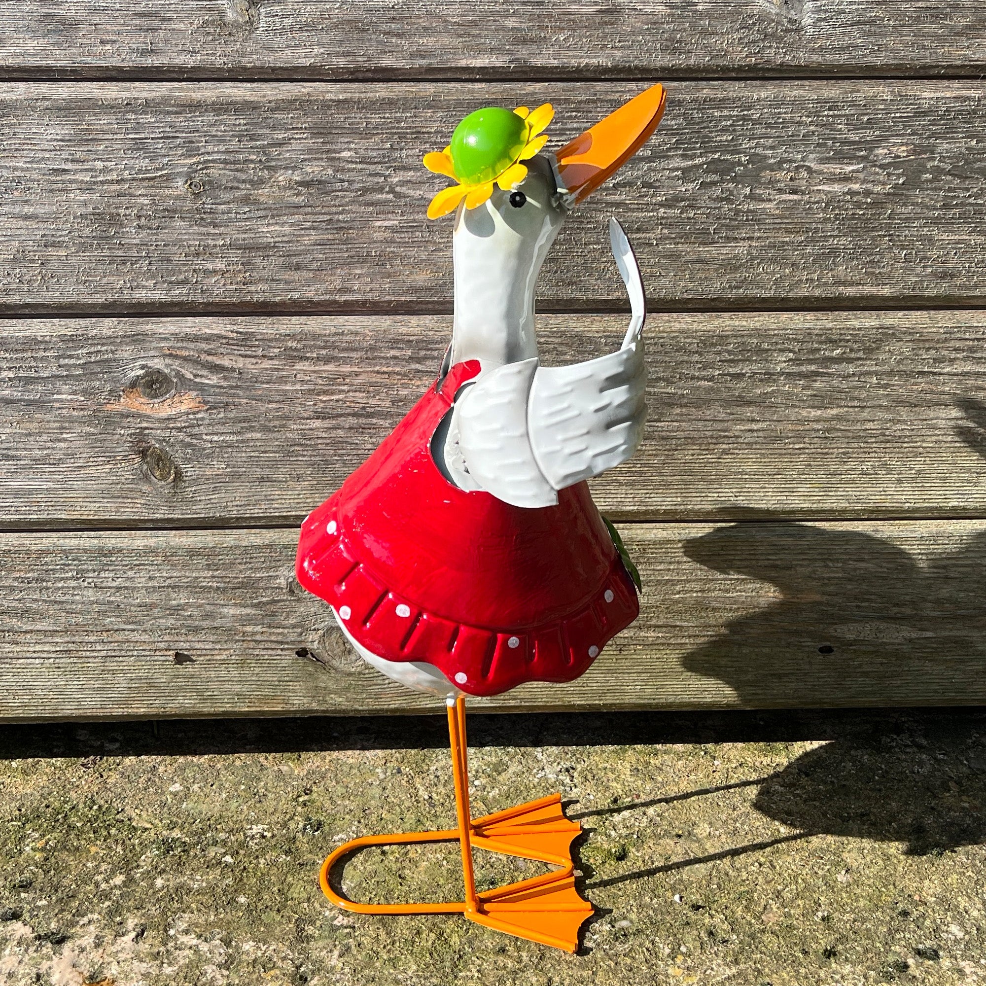 37.5cm Tall Metal Sporty Duck Garden Ornament - Golfer