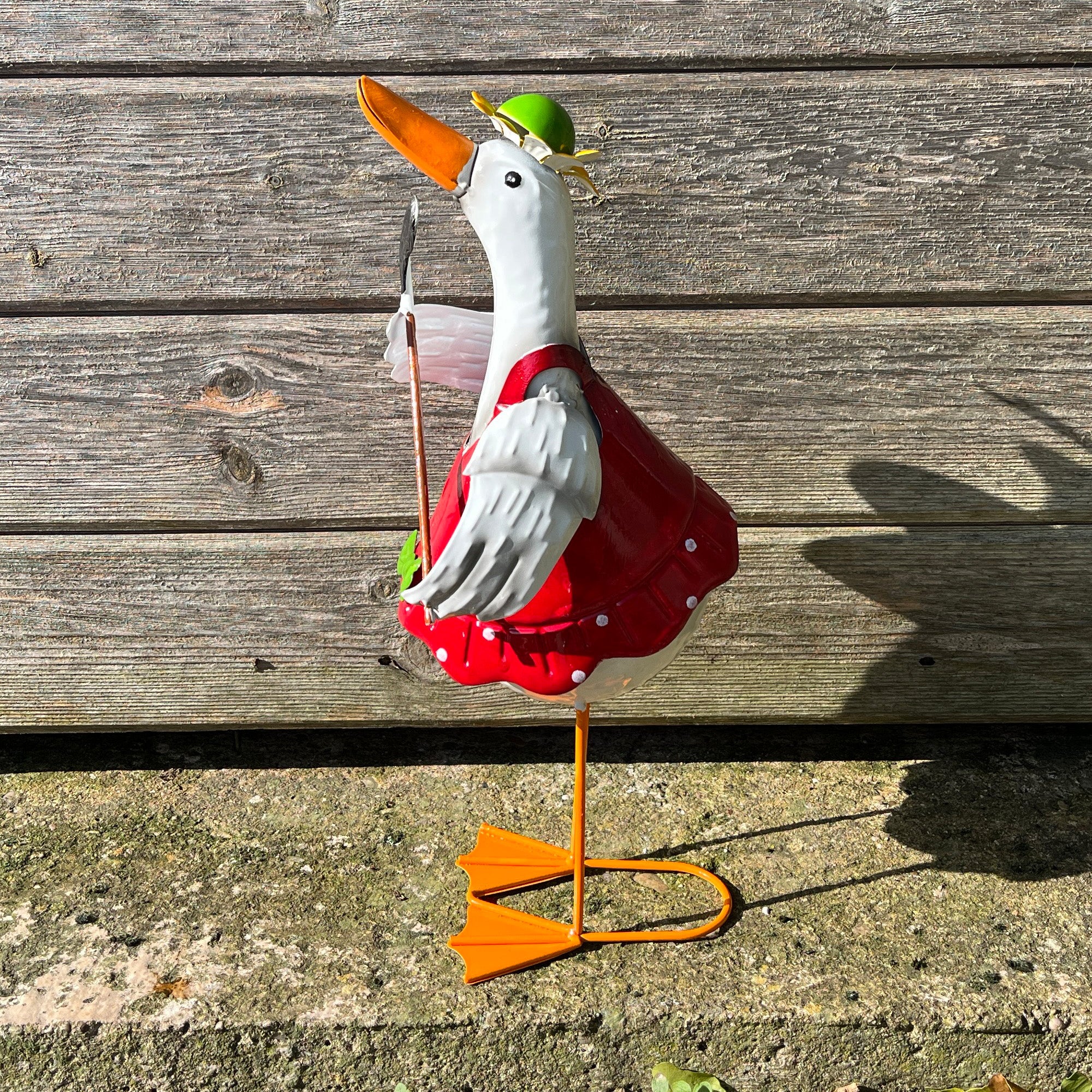 37.5cm Tall Metal Sporty Duck Garden Ornament - Golfer