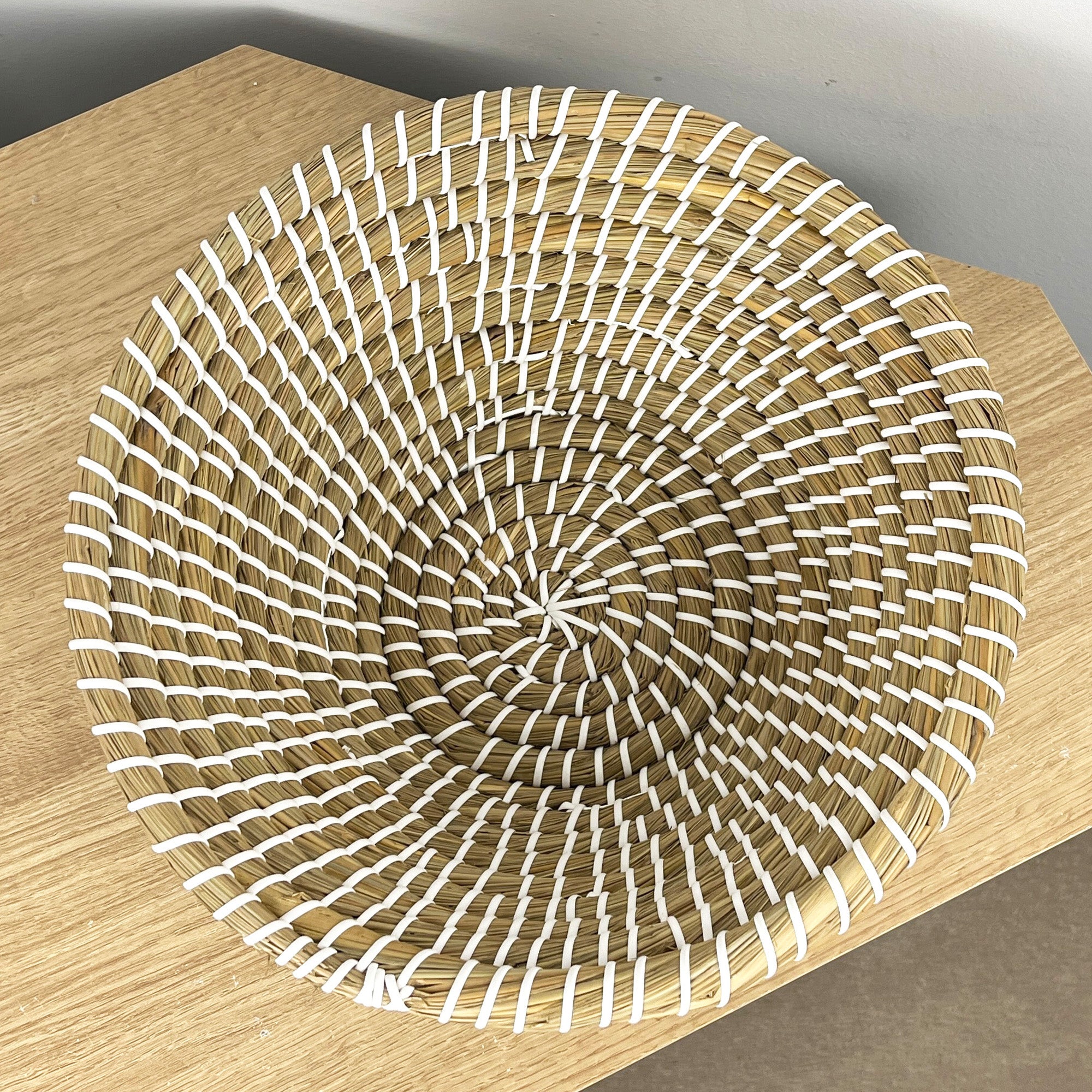 32cm Deep Woven Decorative Bowl - Kansgrass