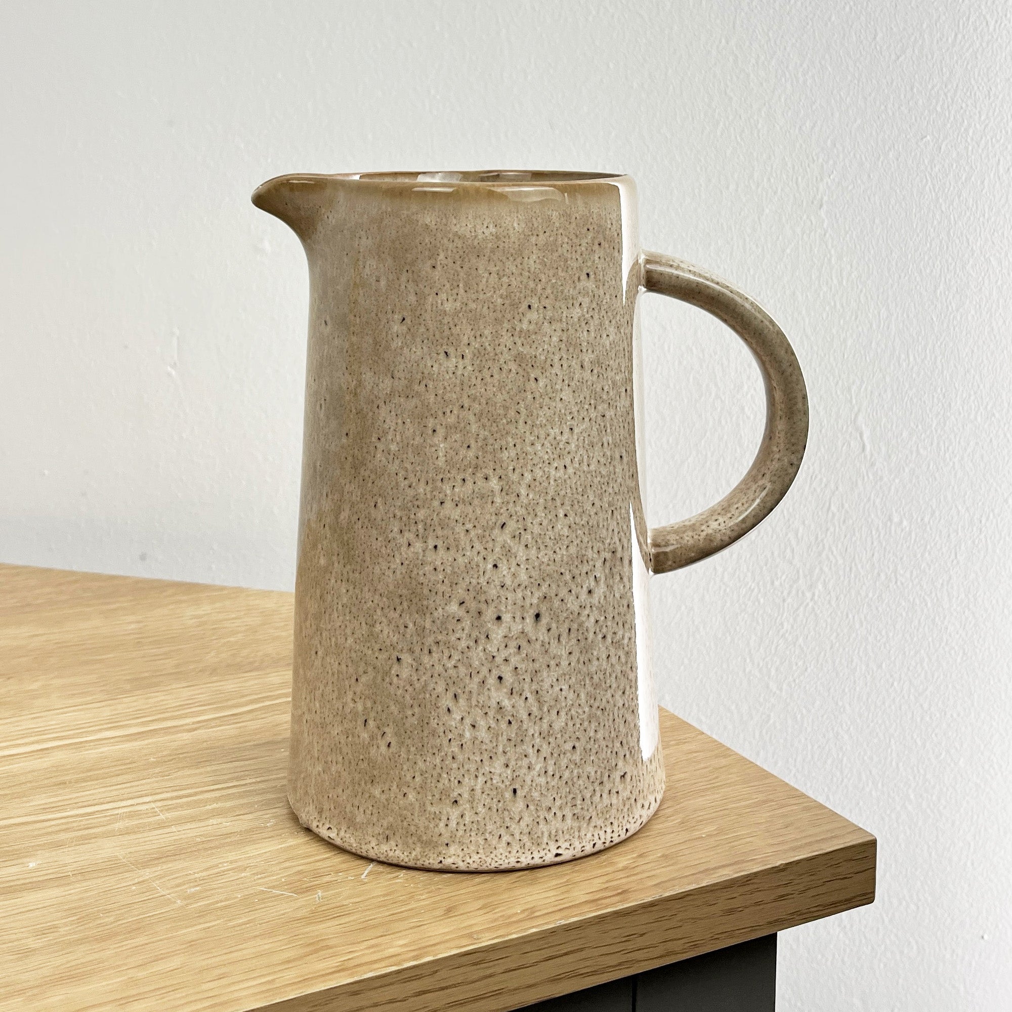 17cm Beige Reactive Glaze Jug / Utensil Pot - Ceramic