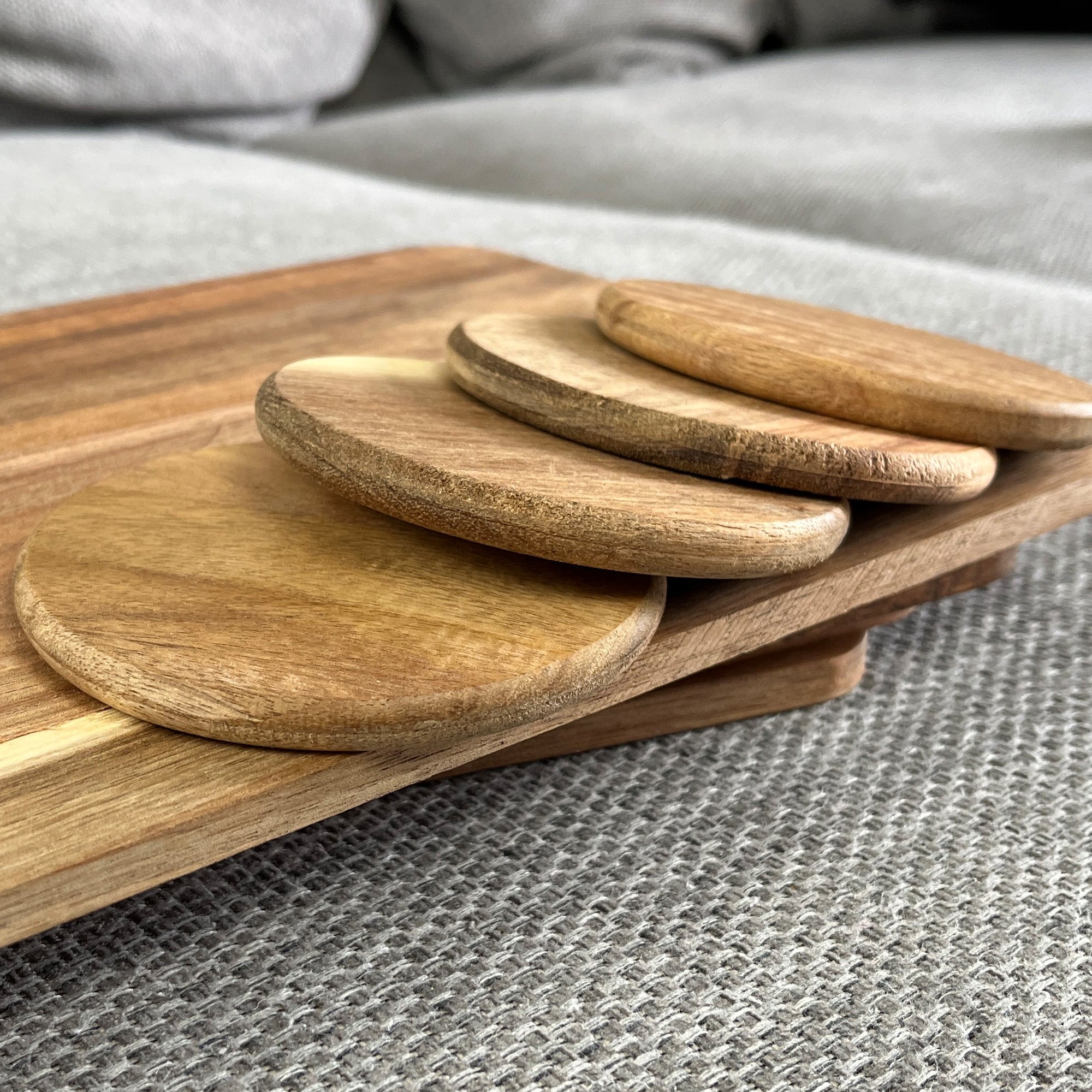Set of 4 Wooden Placemats and Round Coasters - Acacia Wood