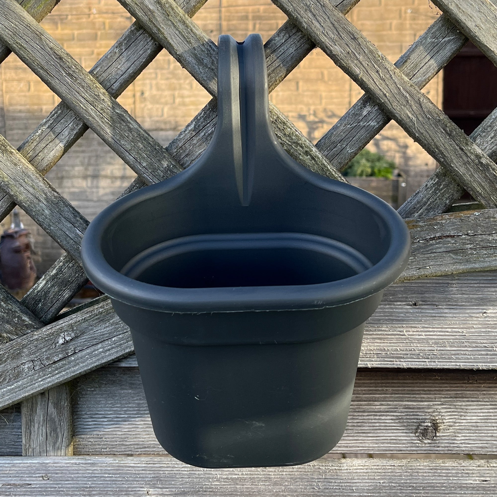 3 x Dark Grey Fence / Balcony Hanging Plant Pots – Plastic