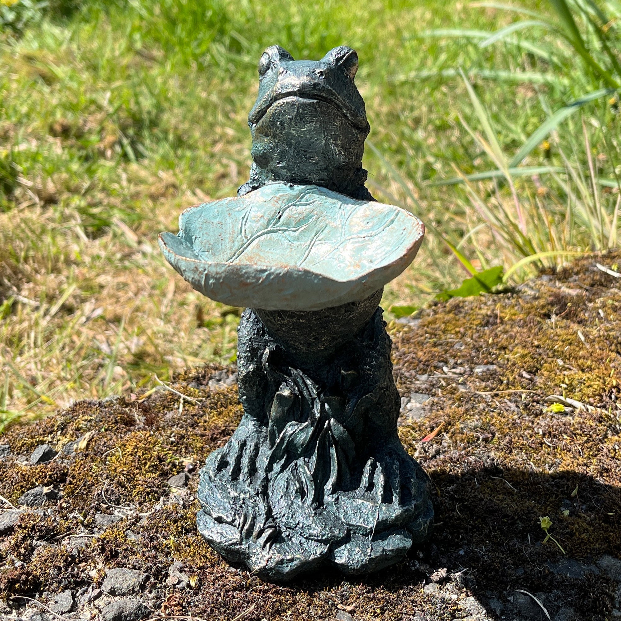 18.5cm Small Frog Holding a Leaf Garden Ornament - Resin