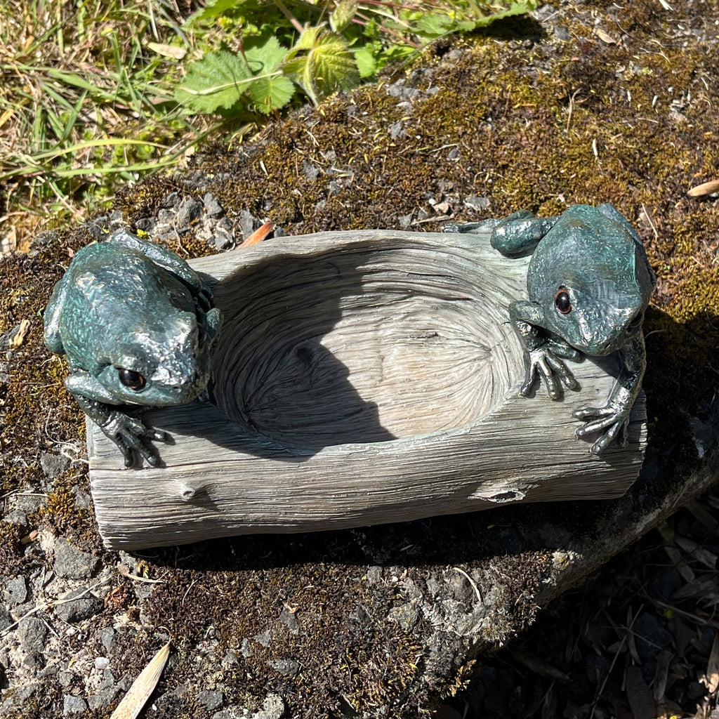 21cm Frogs on a Log Garden Ornament - Resin