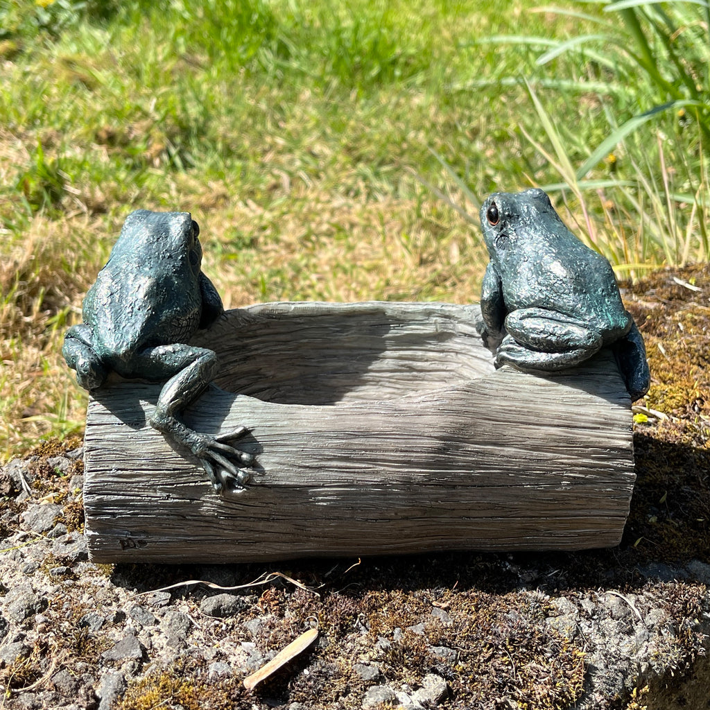 21cm Frogs on a Log Garden Ornament - Resin