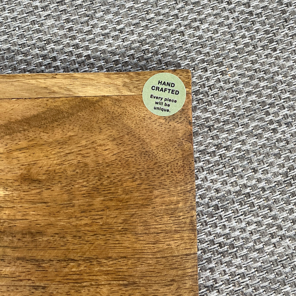 35.5cm x 25cm Wooden Highland Cow Chopping Board – Hand Crafted