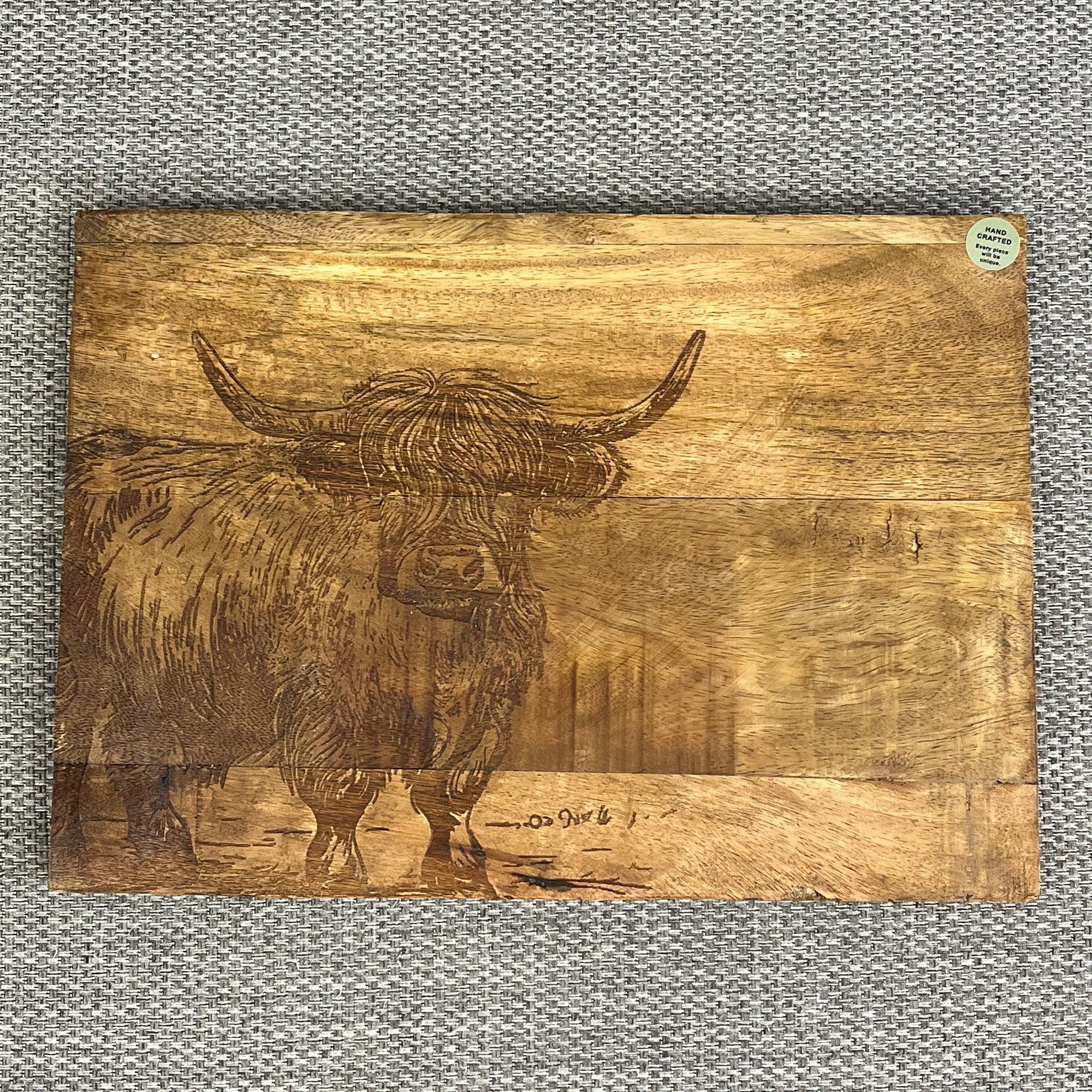 35.5cm x 25cm Wooden Highland Cow Chopping Board – Hand Crafted