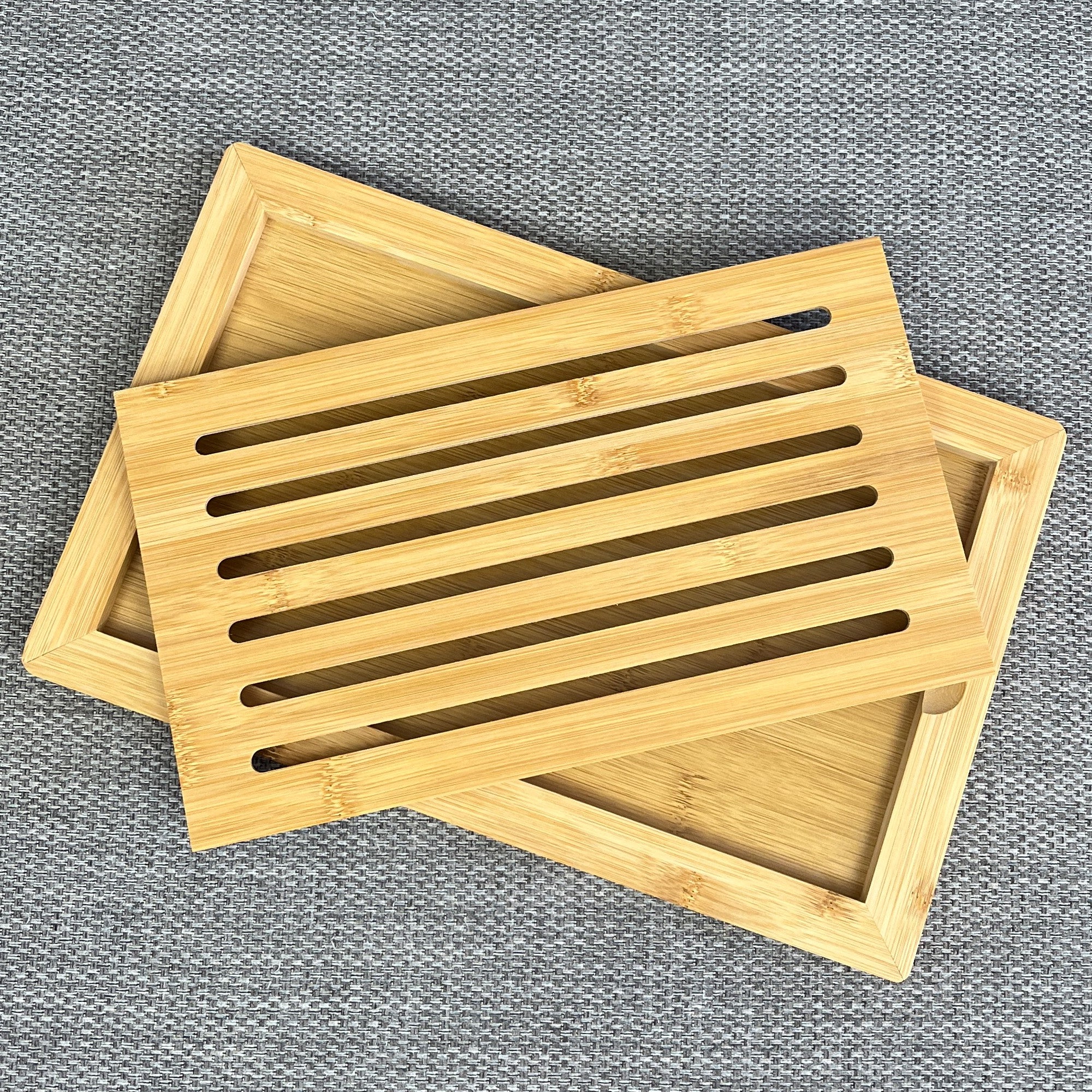 38.5cm Bamboo Bread Cutting Board with Crumb Catcher Base