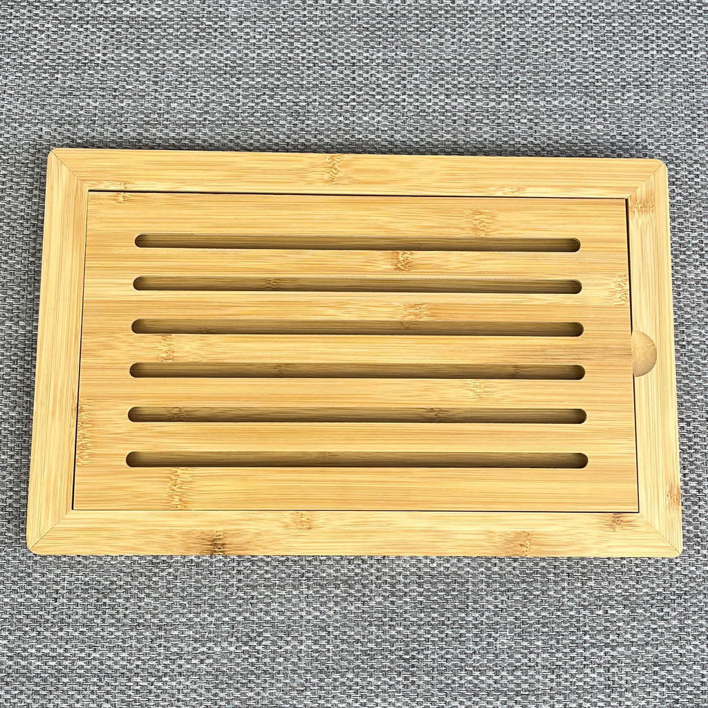 38.5cm Bamboo Bread Cutting Board with Crumb Catcher Base