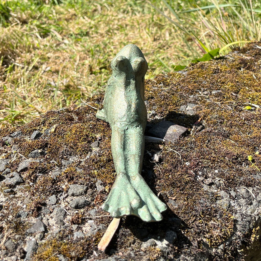 18.5cm Small Cast Iron Yoga Frog Garden Ornament