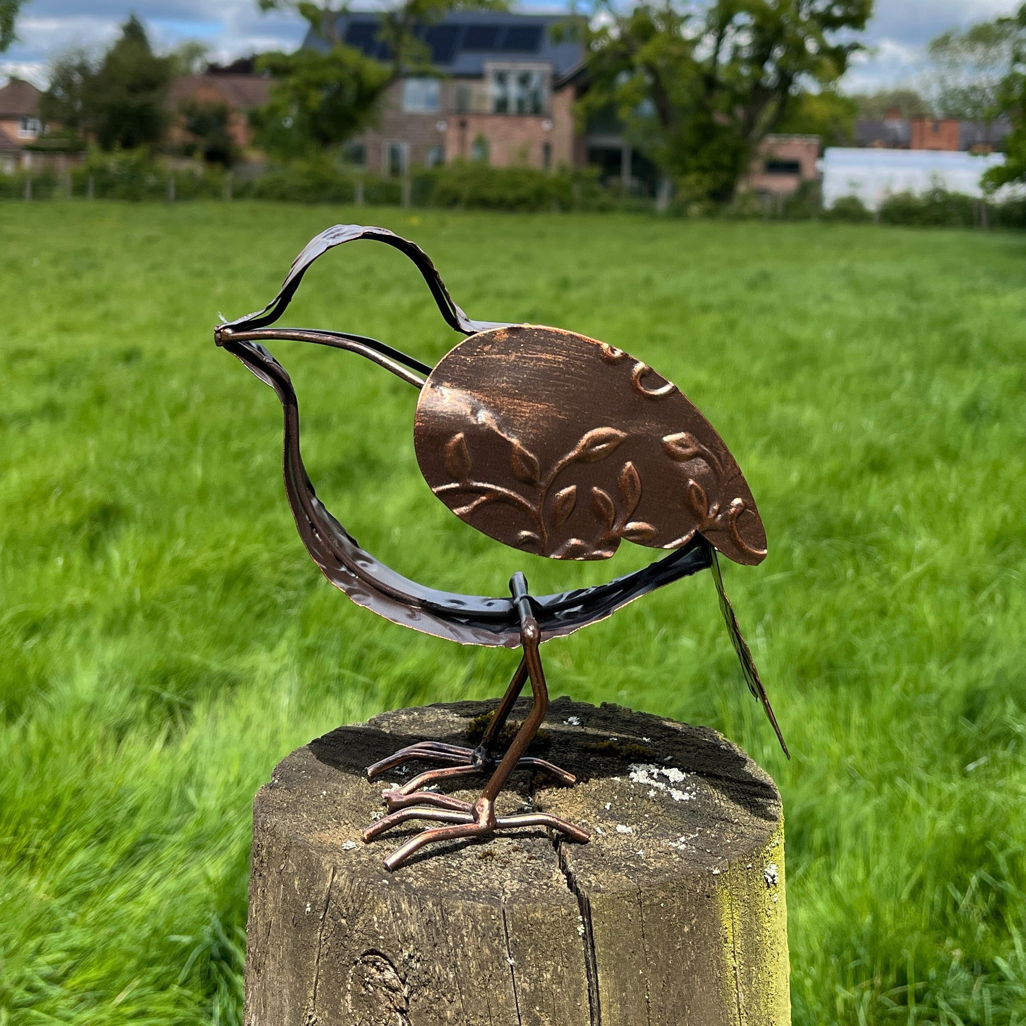 17cm Floral Robin Garden Ornament - Metal